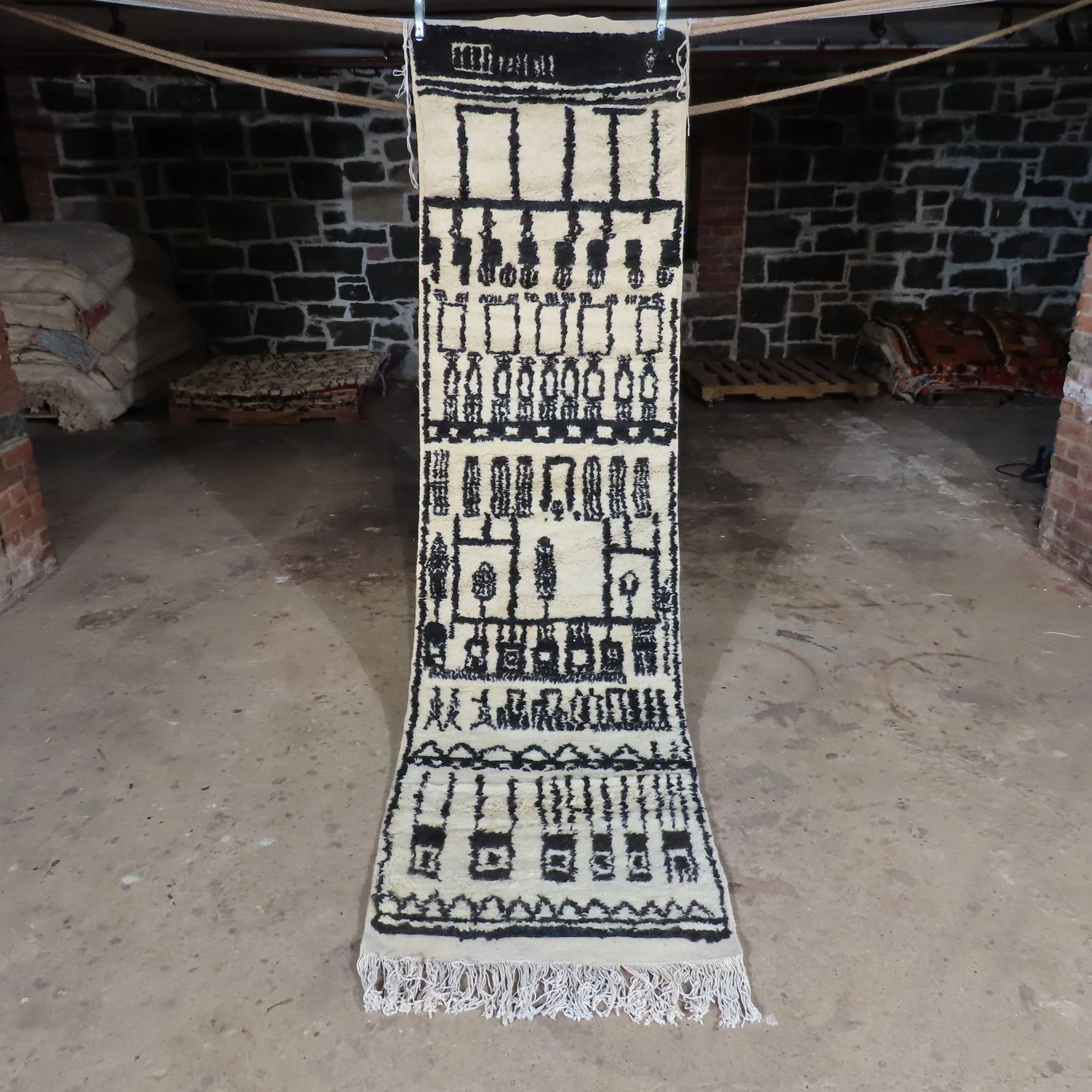 109''x31''