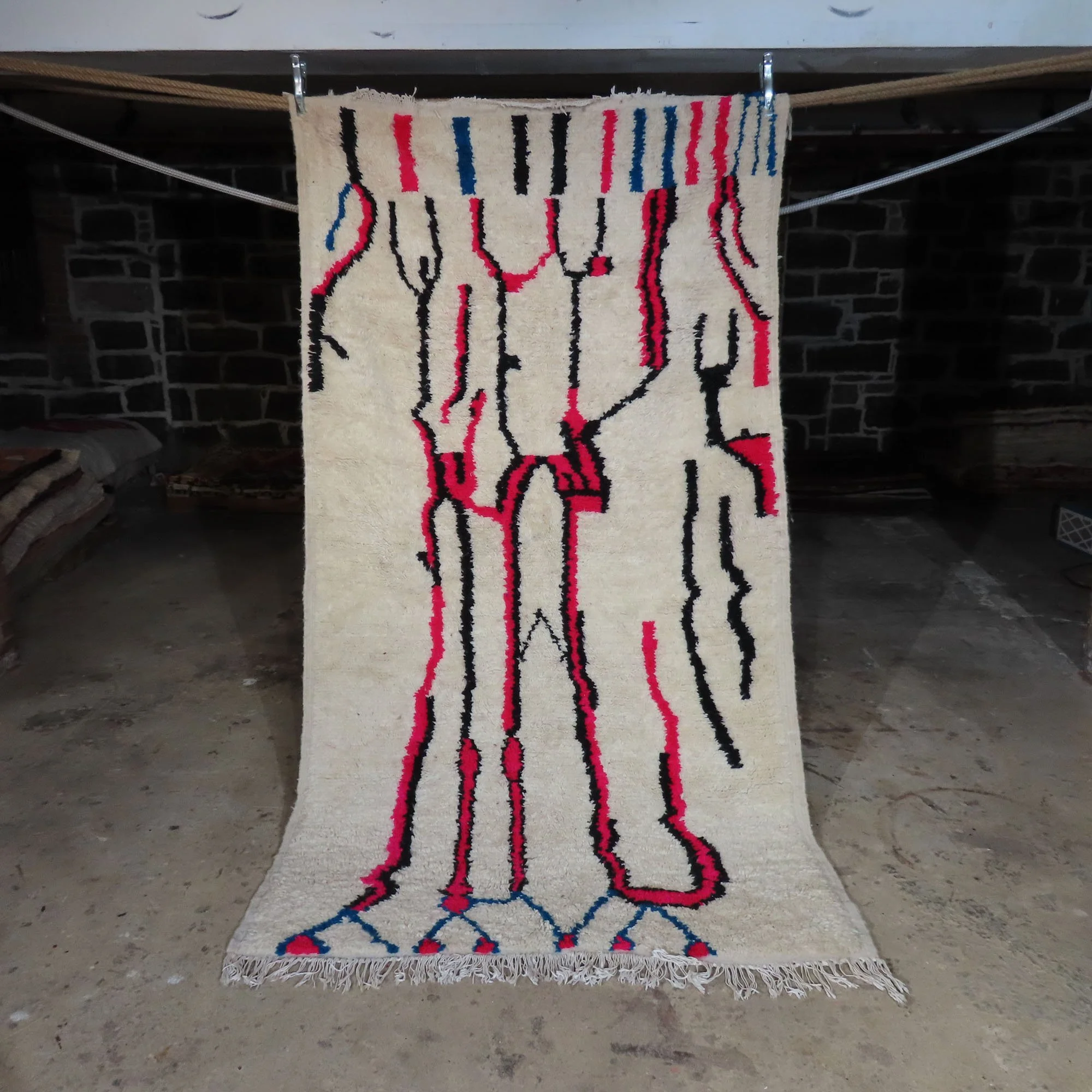 98''x53''