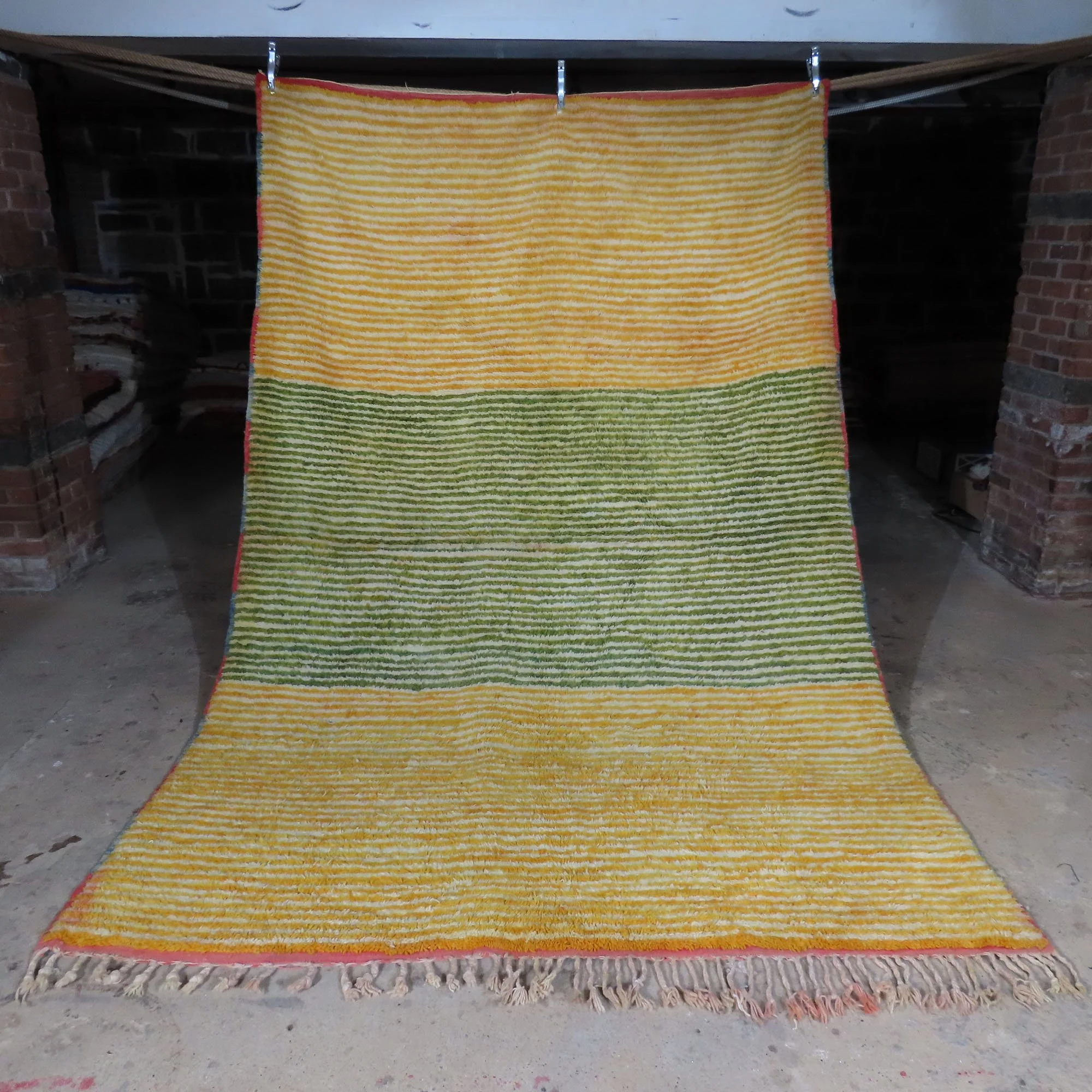 119''x80''