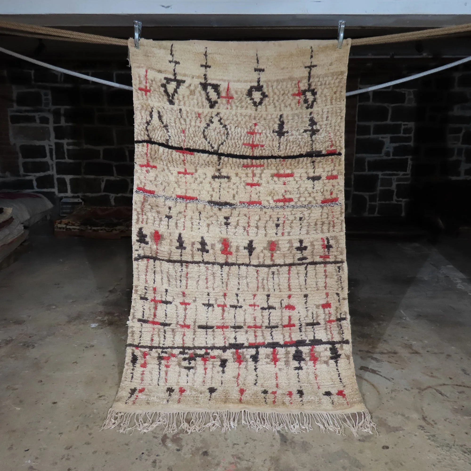 86''x48''