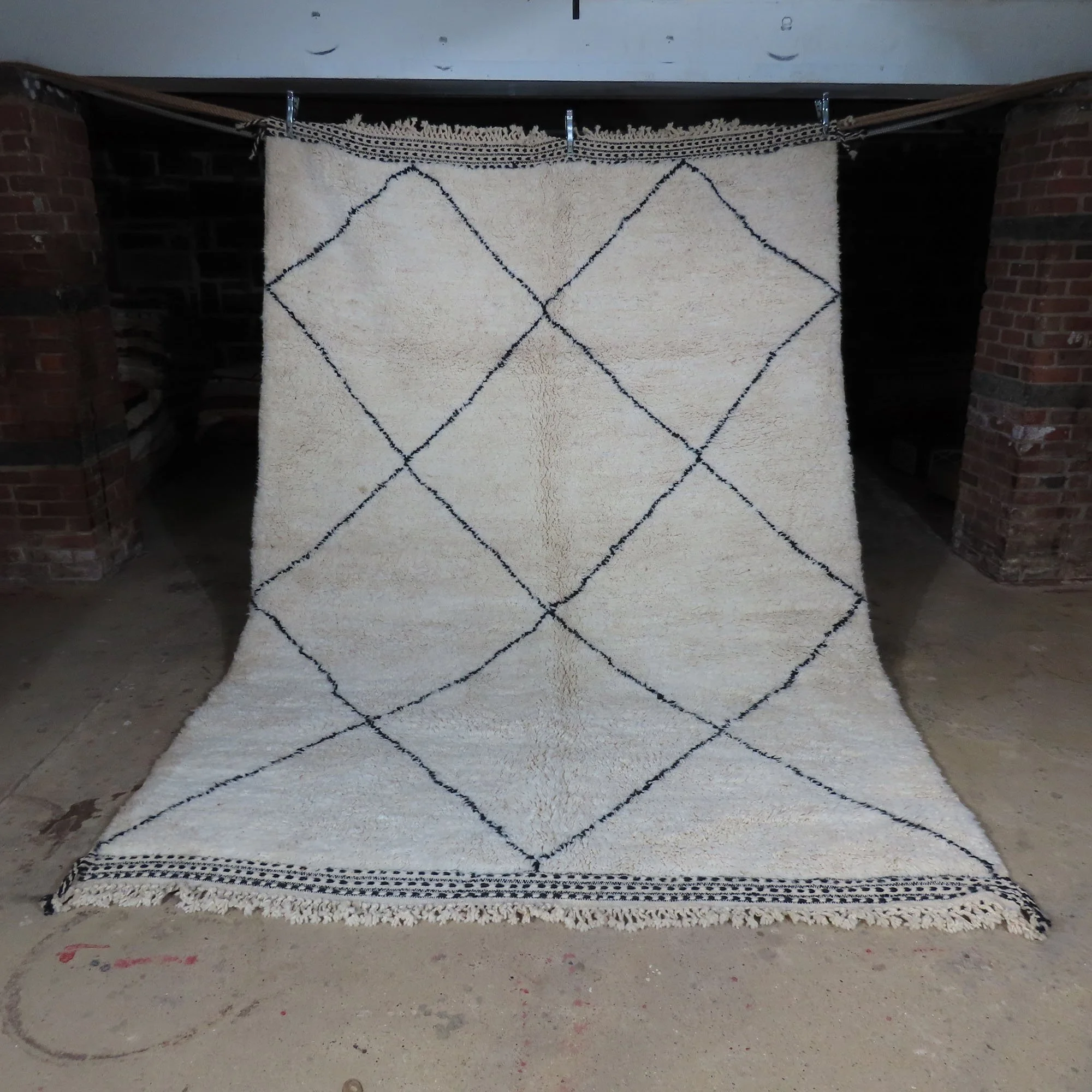 125''x85''