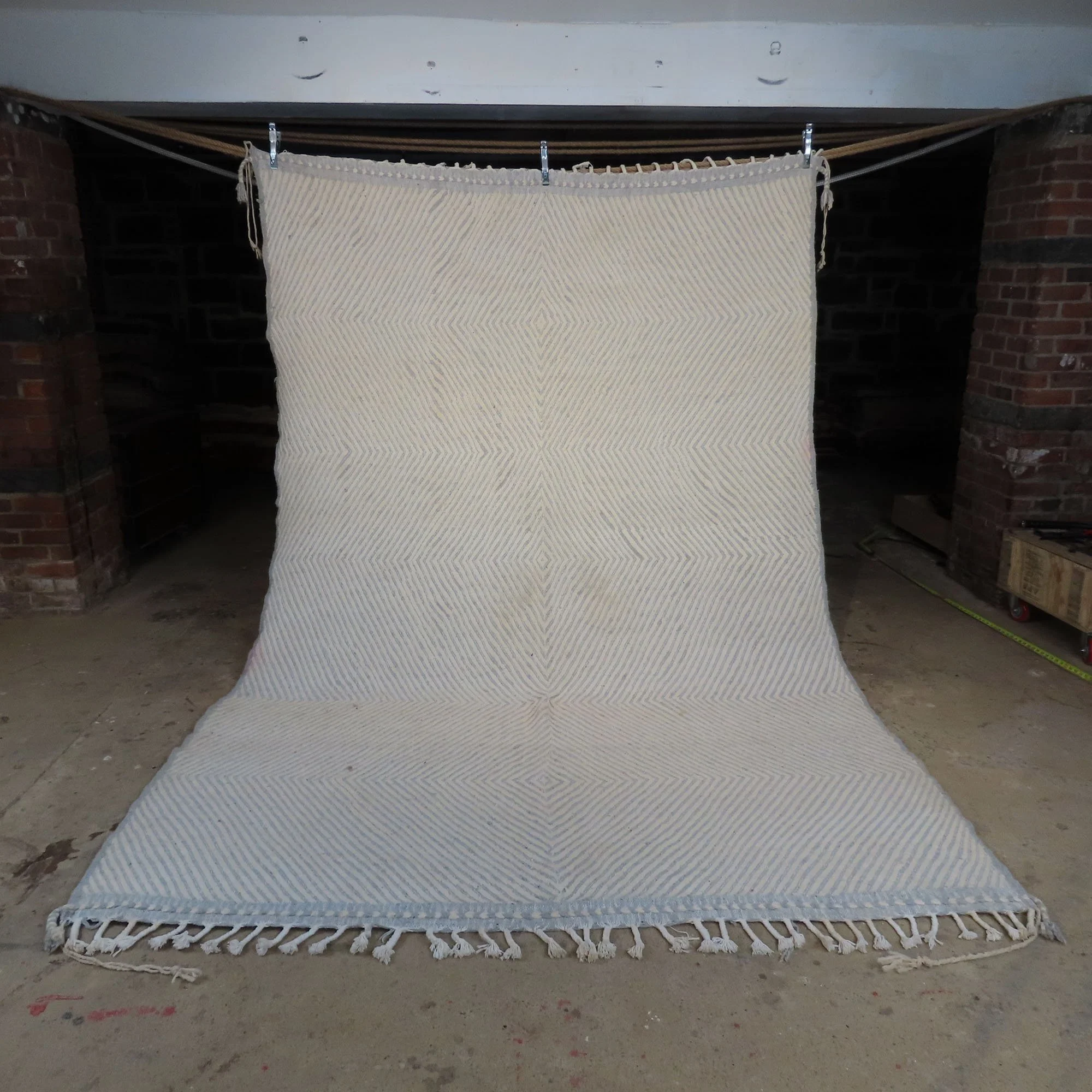 134''x84''