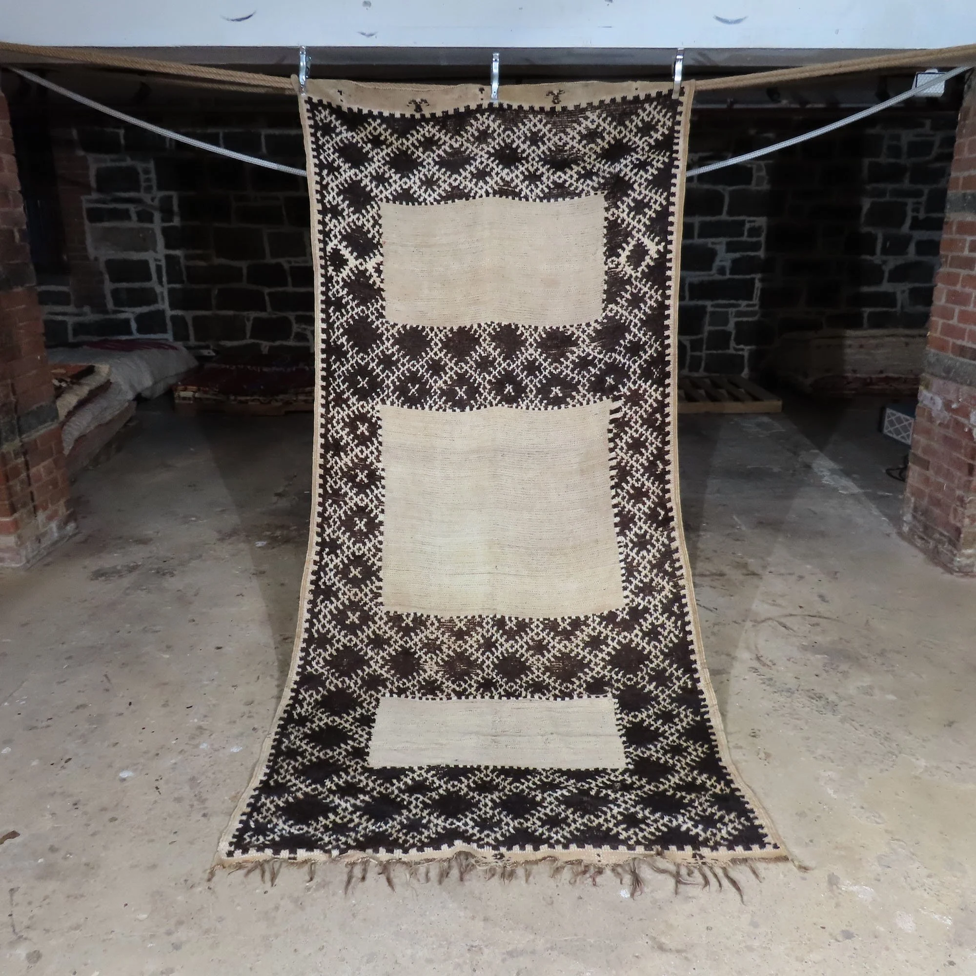 112''x54''