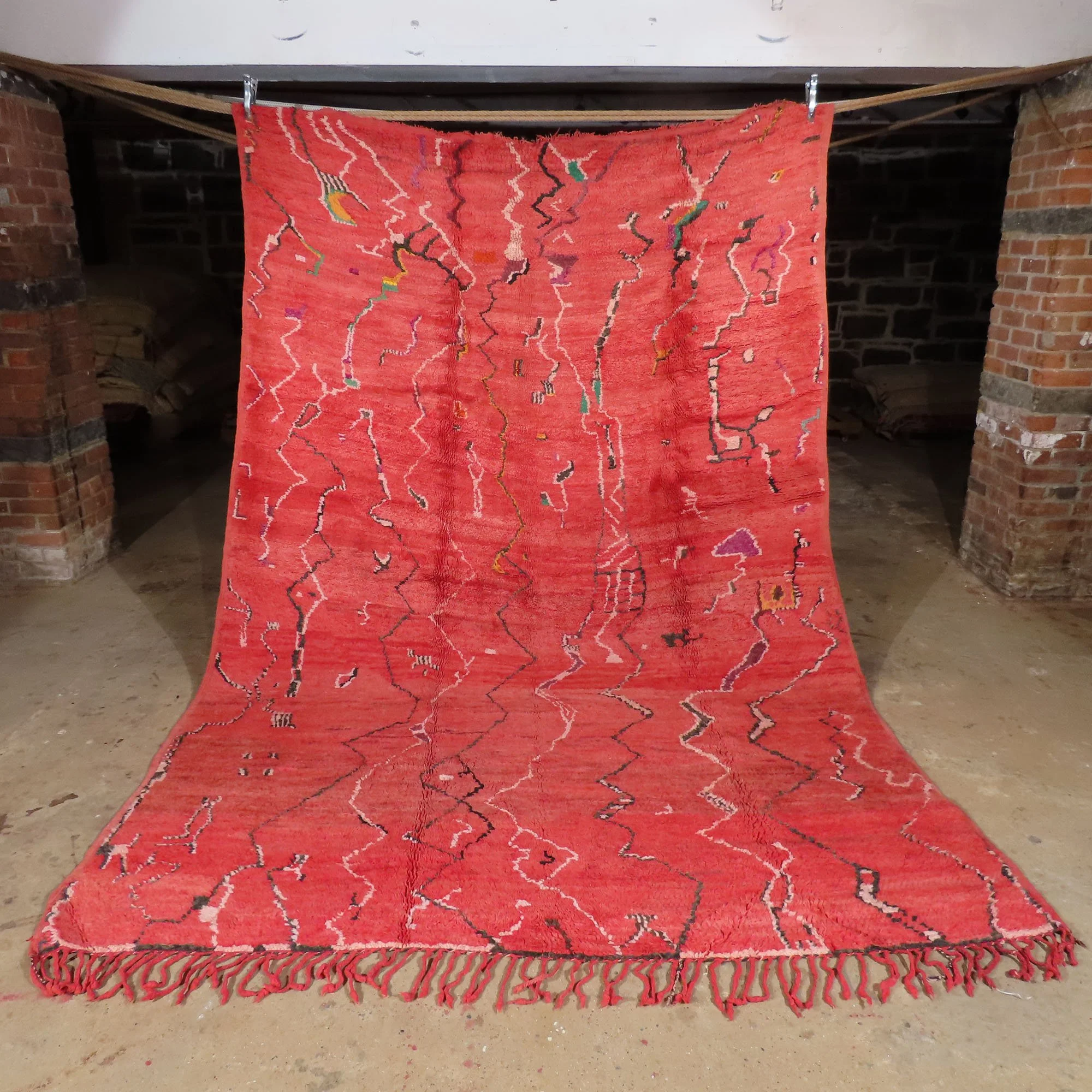 129''x84''