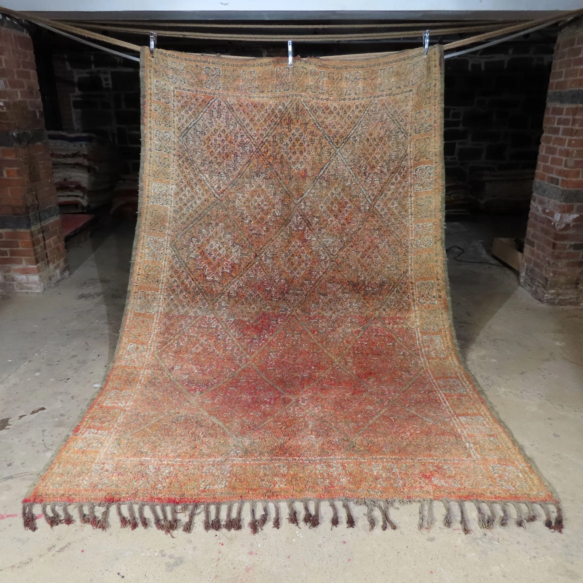 127''x77''