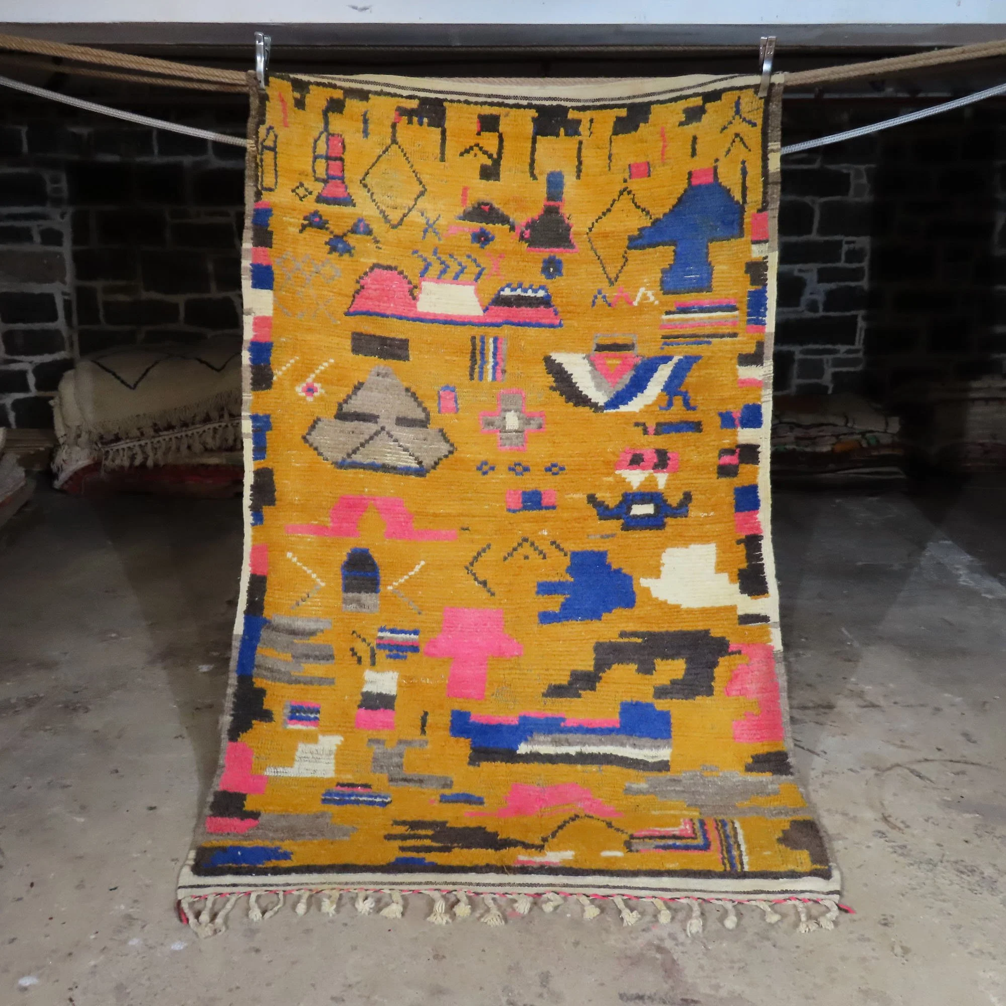 99''x58''