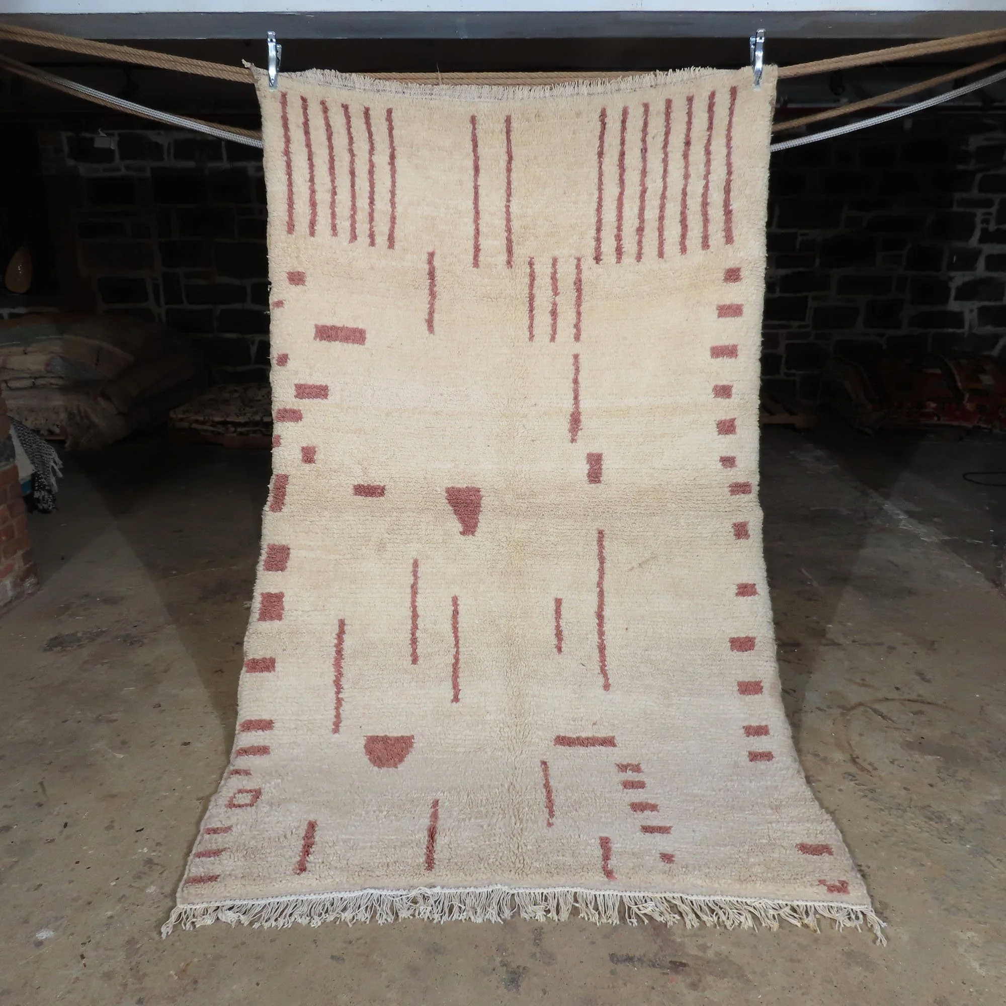 102''x62''