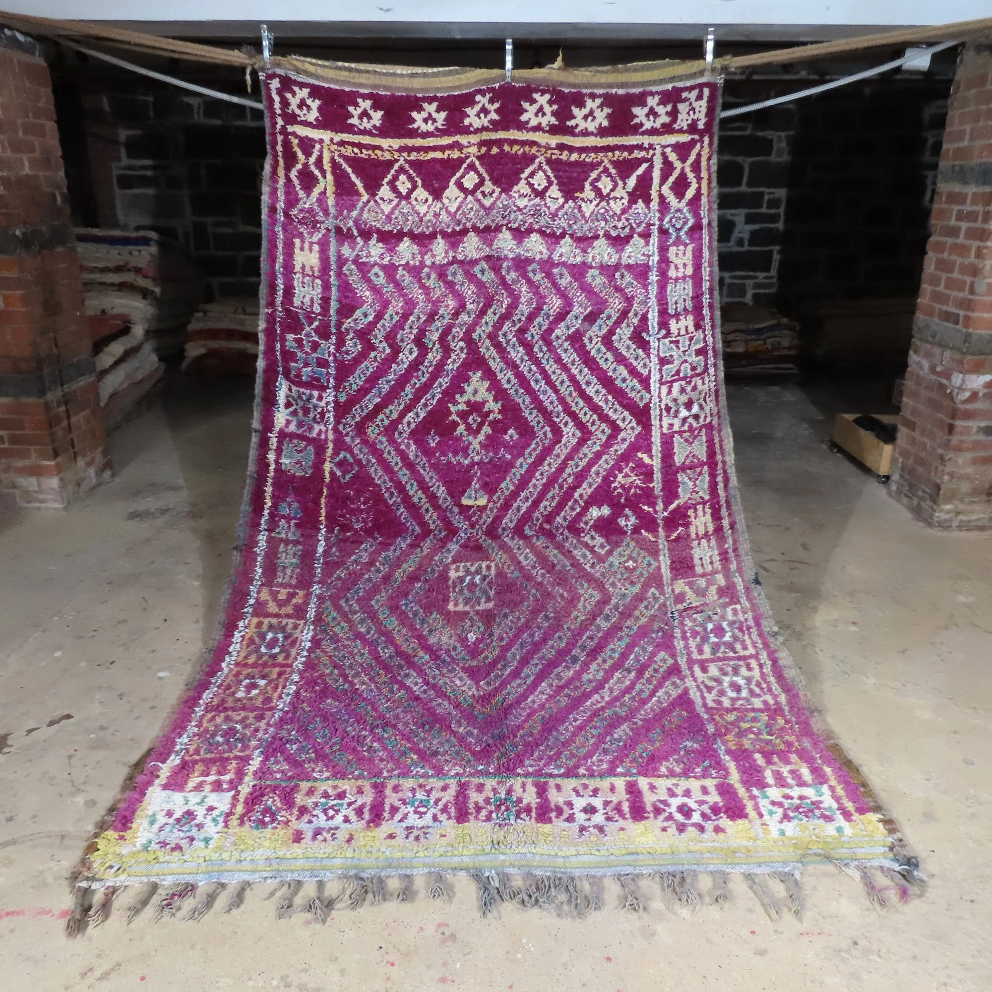120''x68''