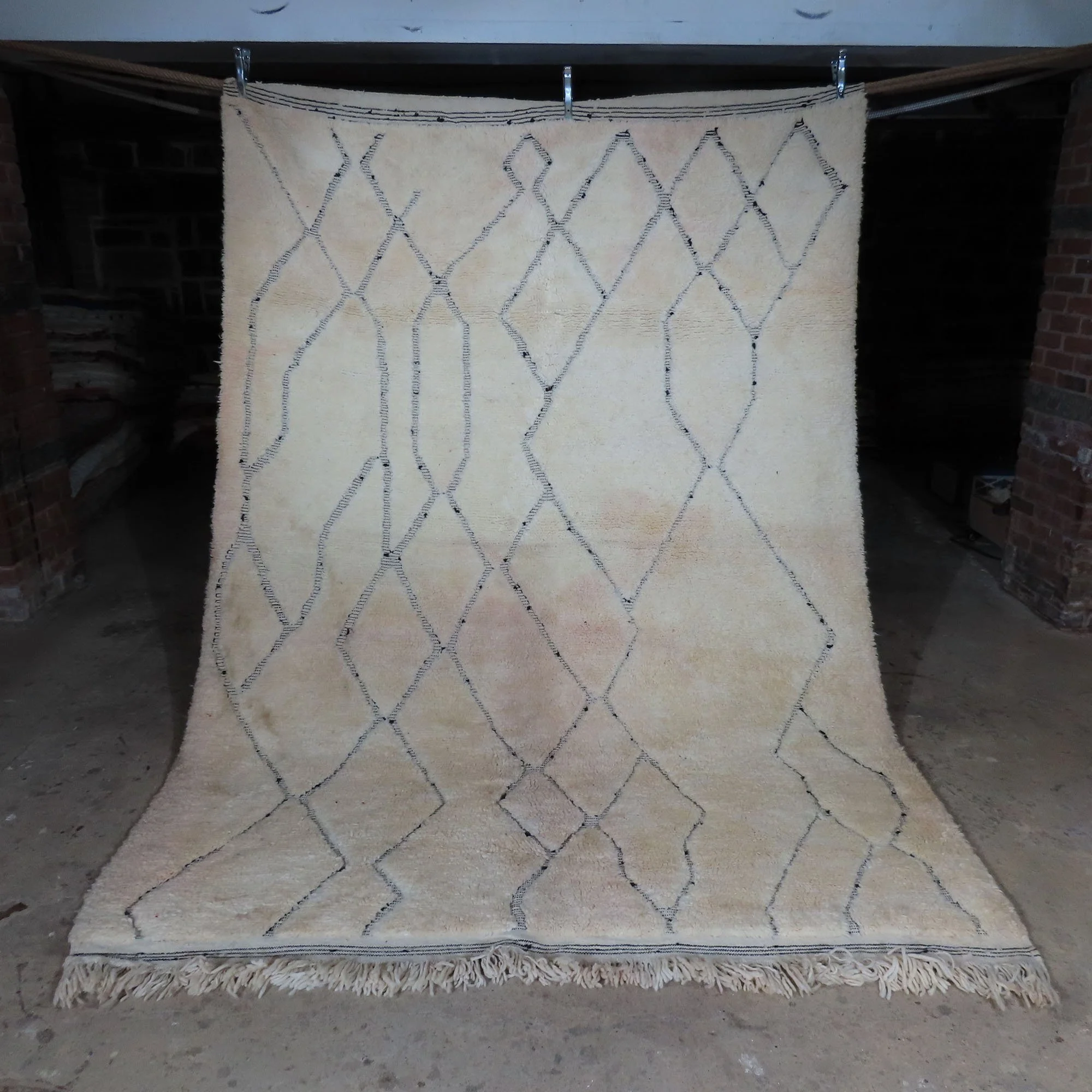 116''x77''