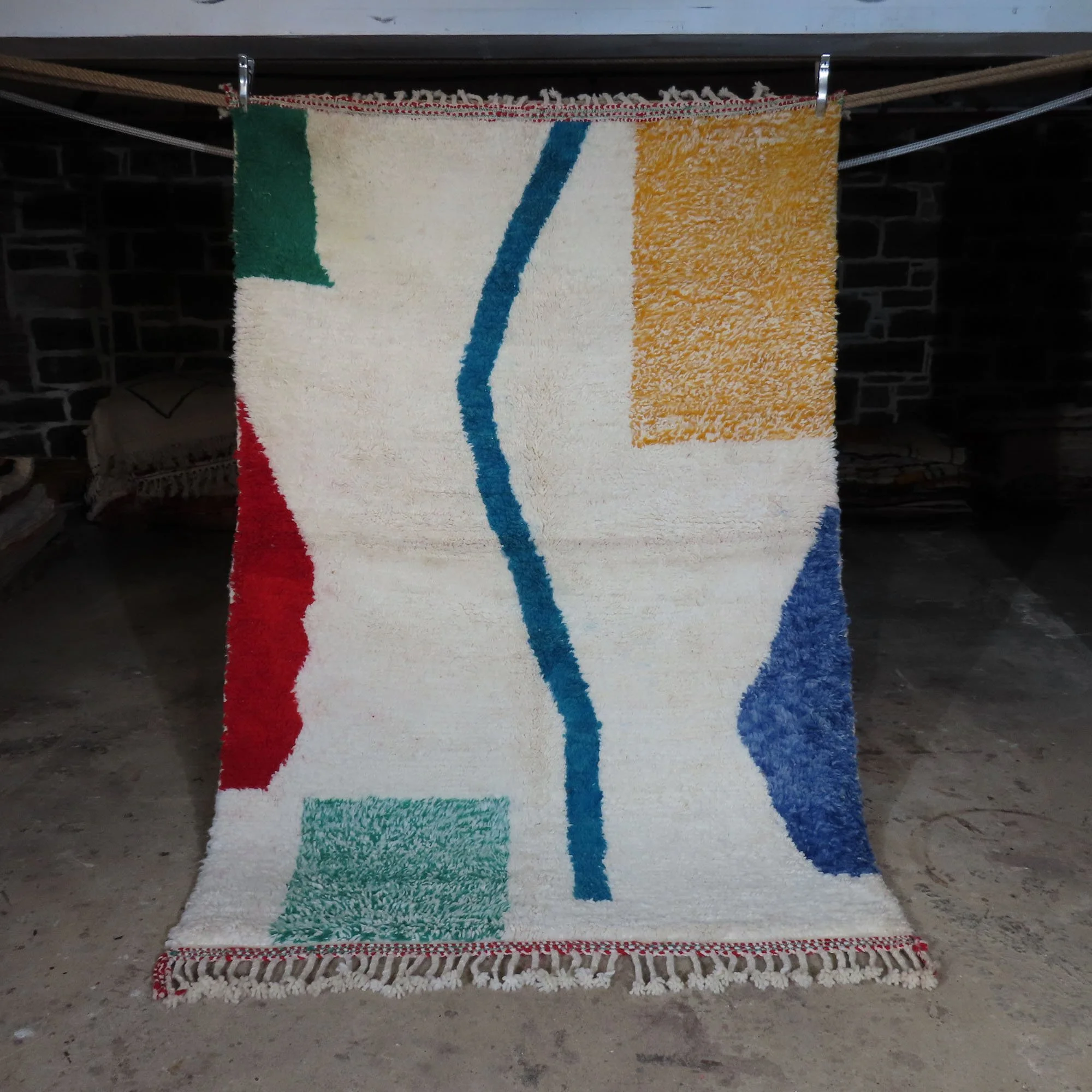 93''x62''