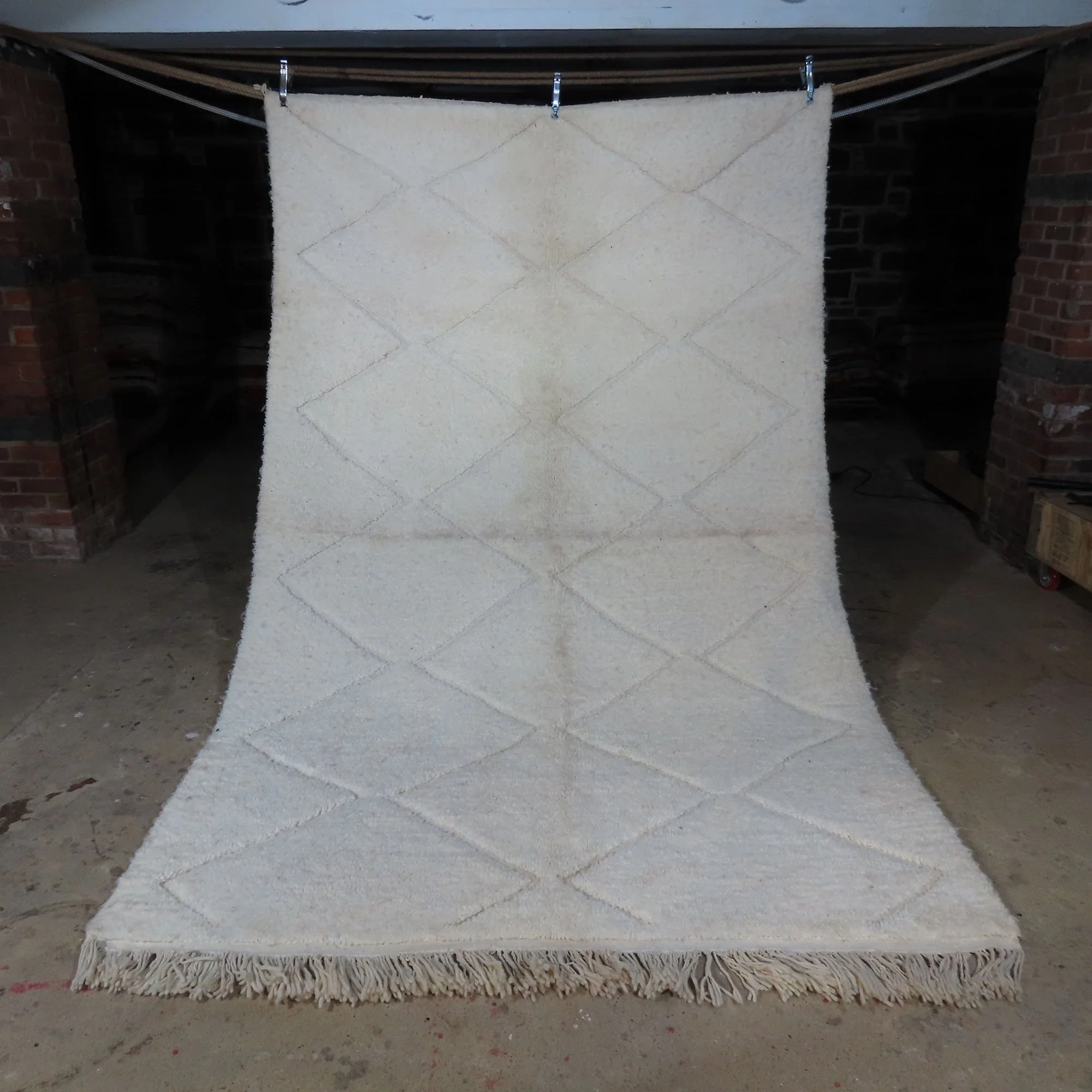 126''x76''