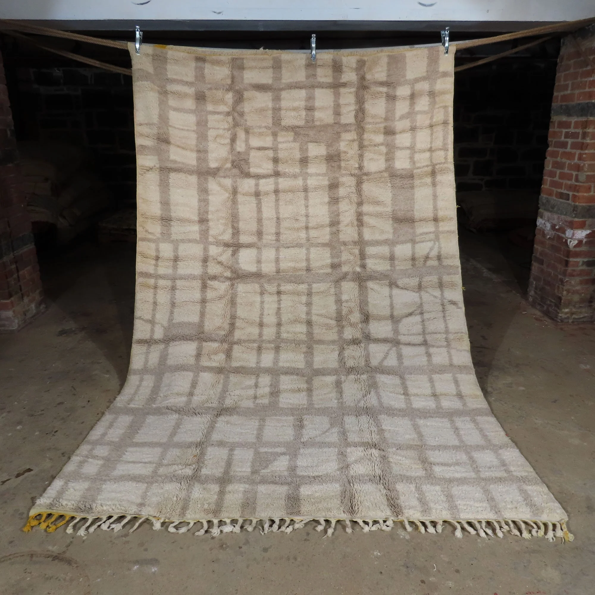 118''x76''