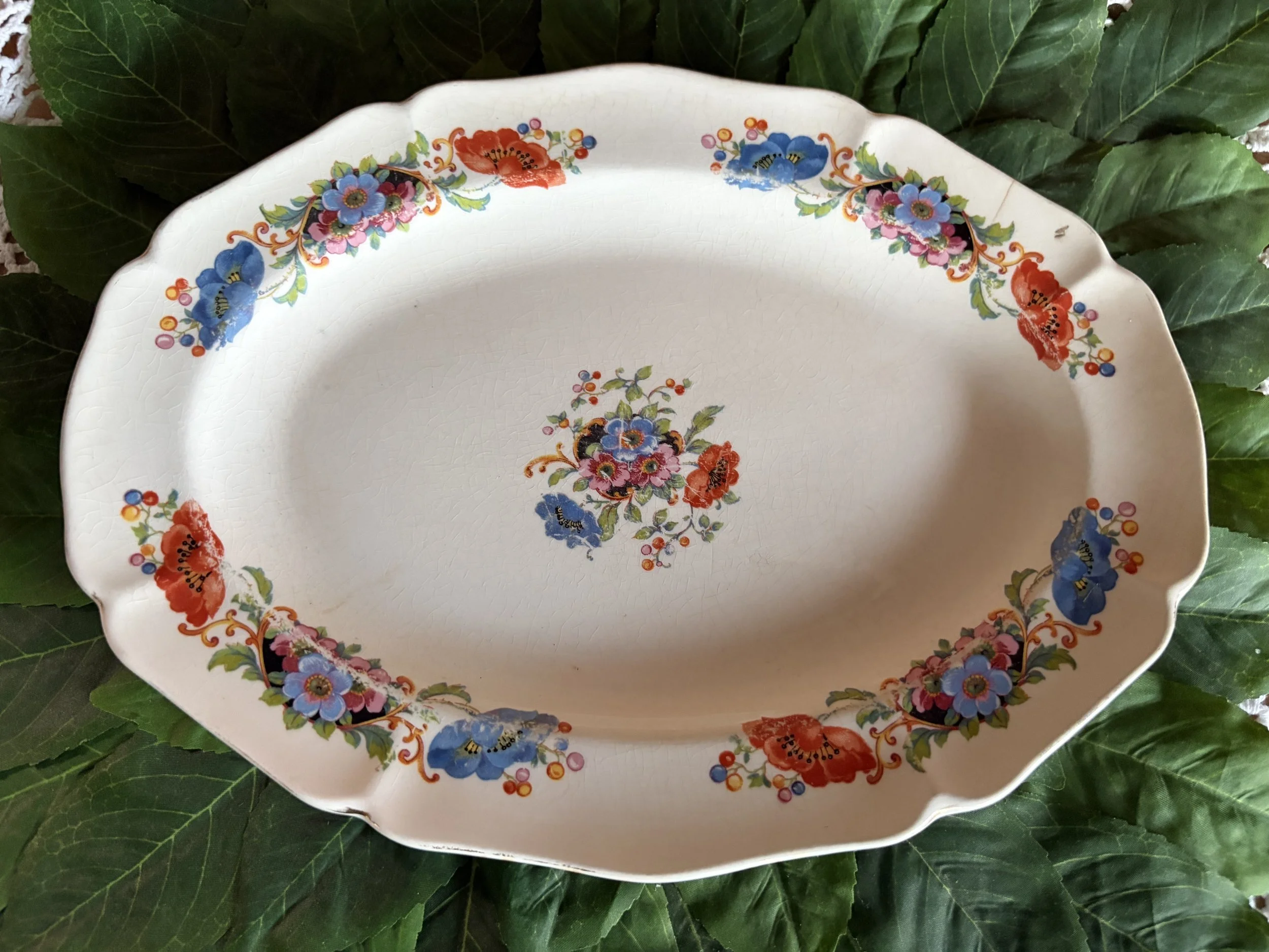 Vintage KT&K Knowles Duchess Ivory serving dish featuring a floral poppy pattern and scalloped edges.