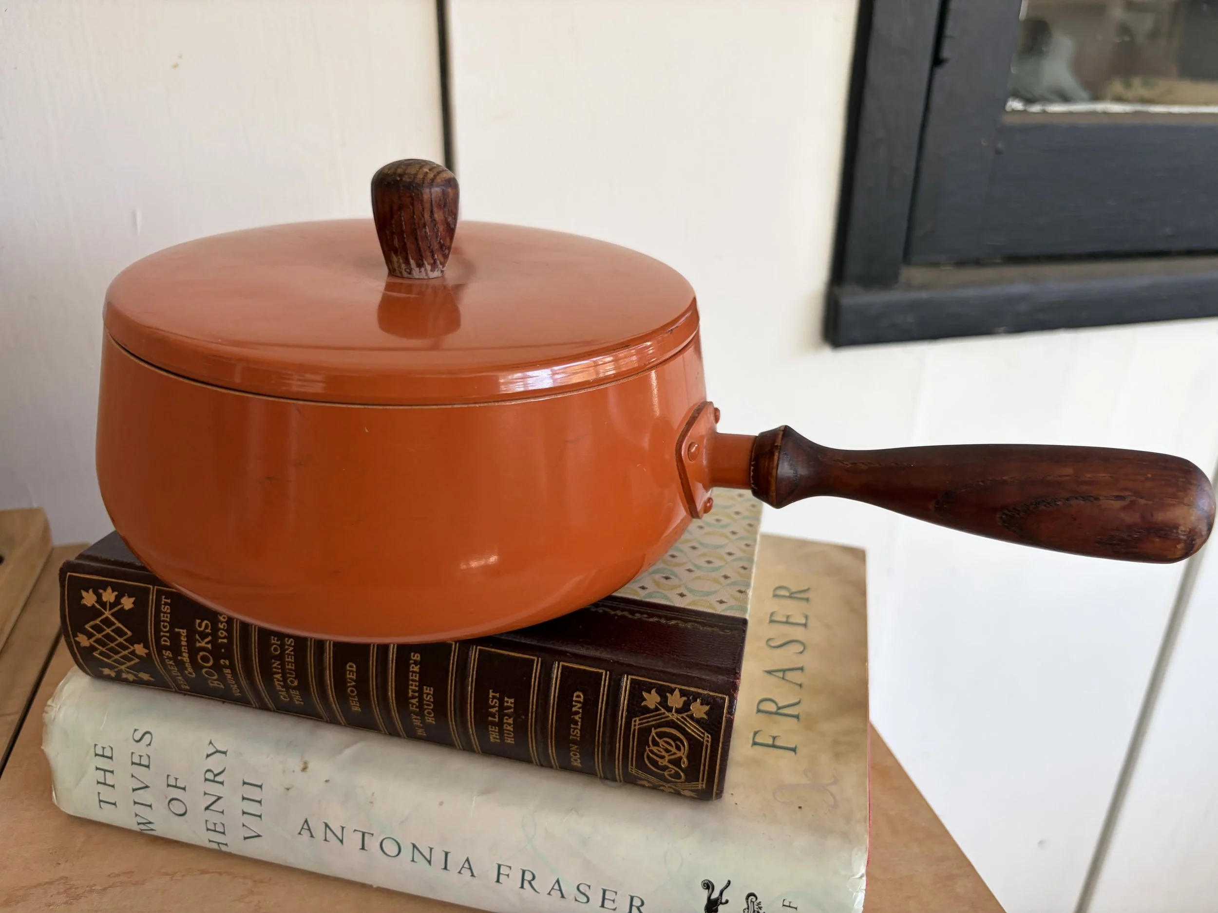 Amazing 1970's Burnt Orange Fondue Pot