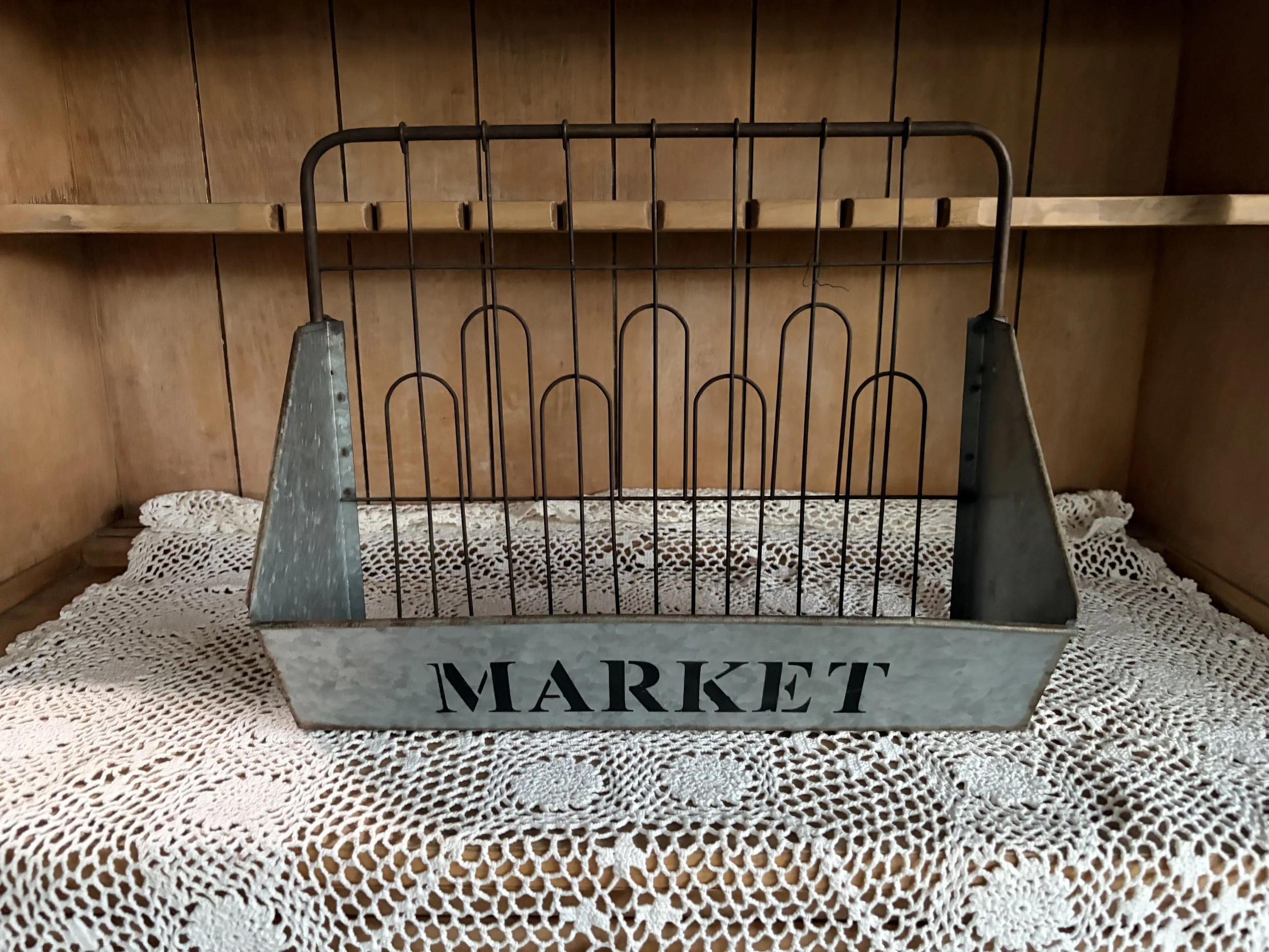 Tin Garden "Market" Decoration