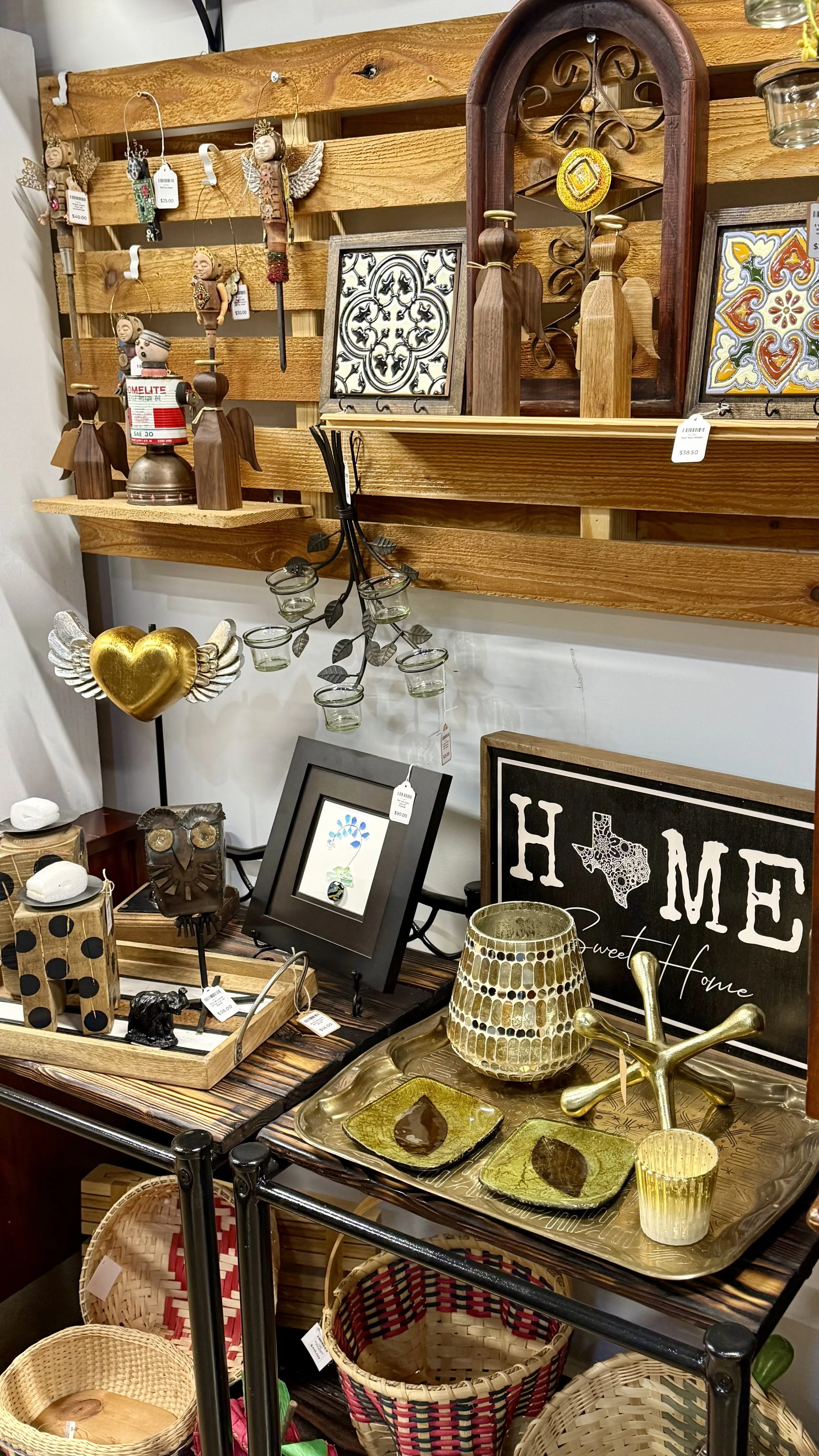 home decor, baskets photo.jpeg