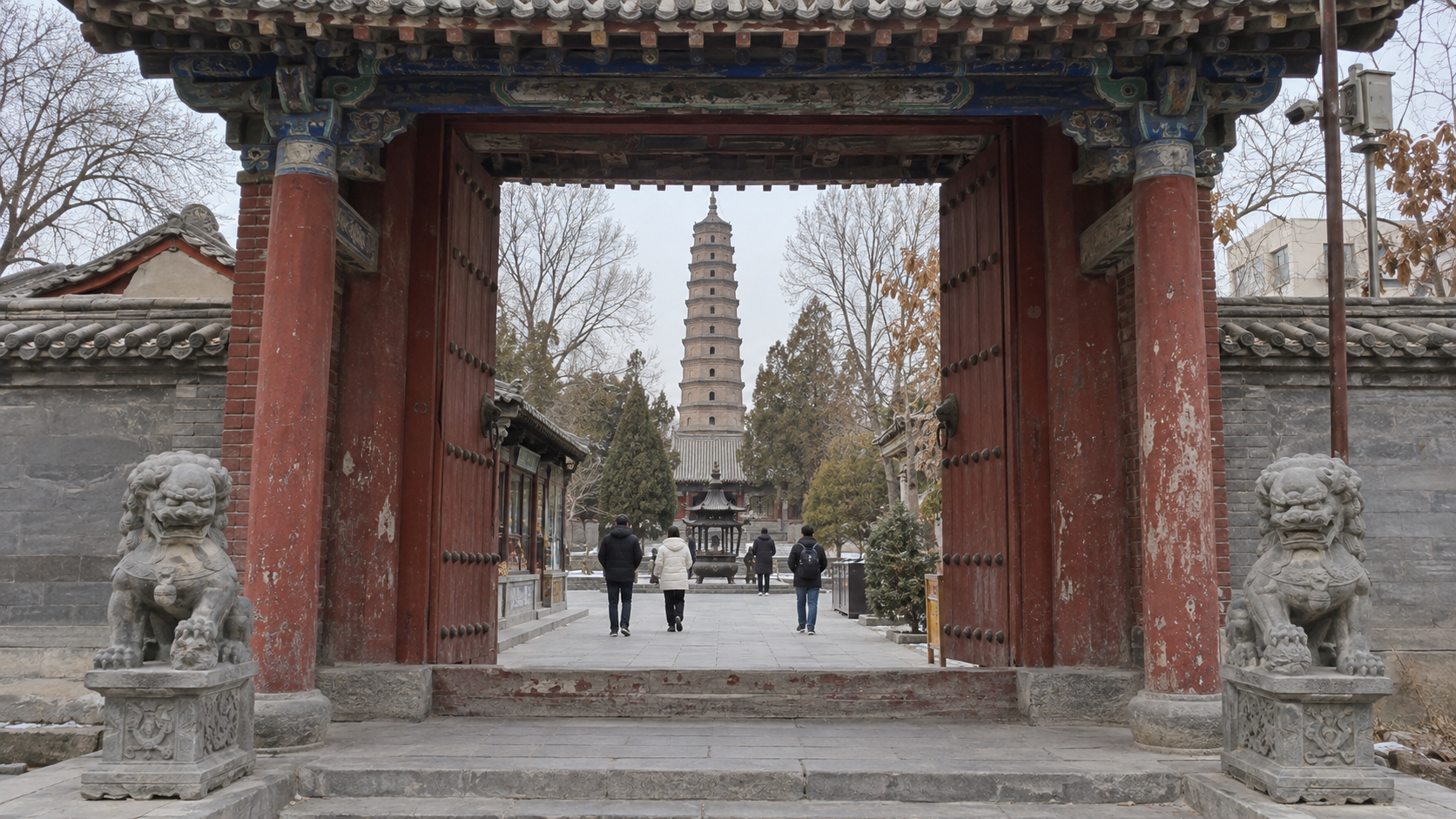 山门望塔