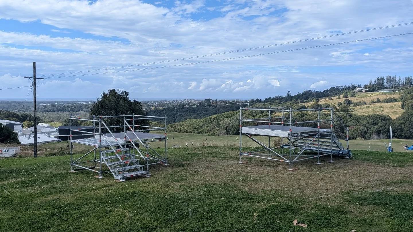 Show call for our Layher modular scaffold stage @lindisfarnegrammar for Romeo and Juliet!

What a spot for a production!