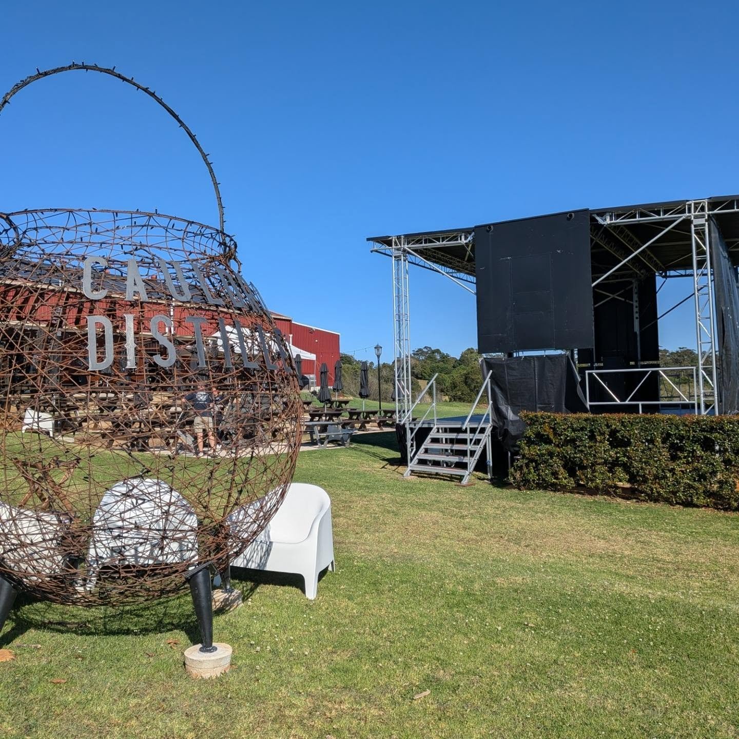 We provided our XL stage up at Mount Tamborine at the Cauldron Distillery over the weekend.