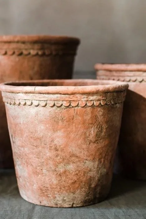 Scalloped Heritage Planter