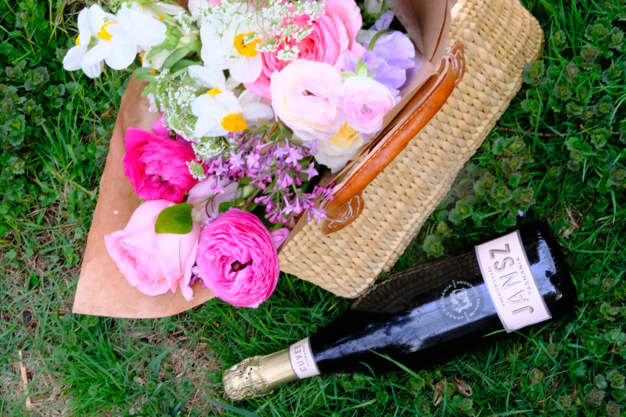 The Garden Basket: Petals & a Pour