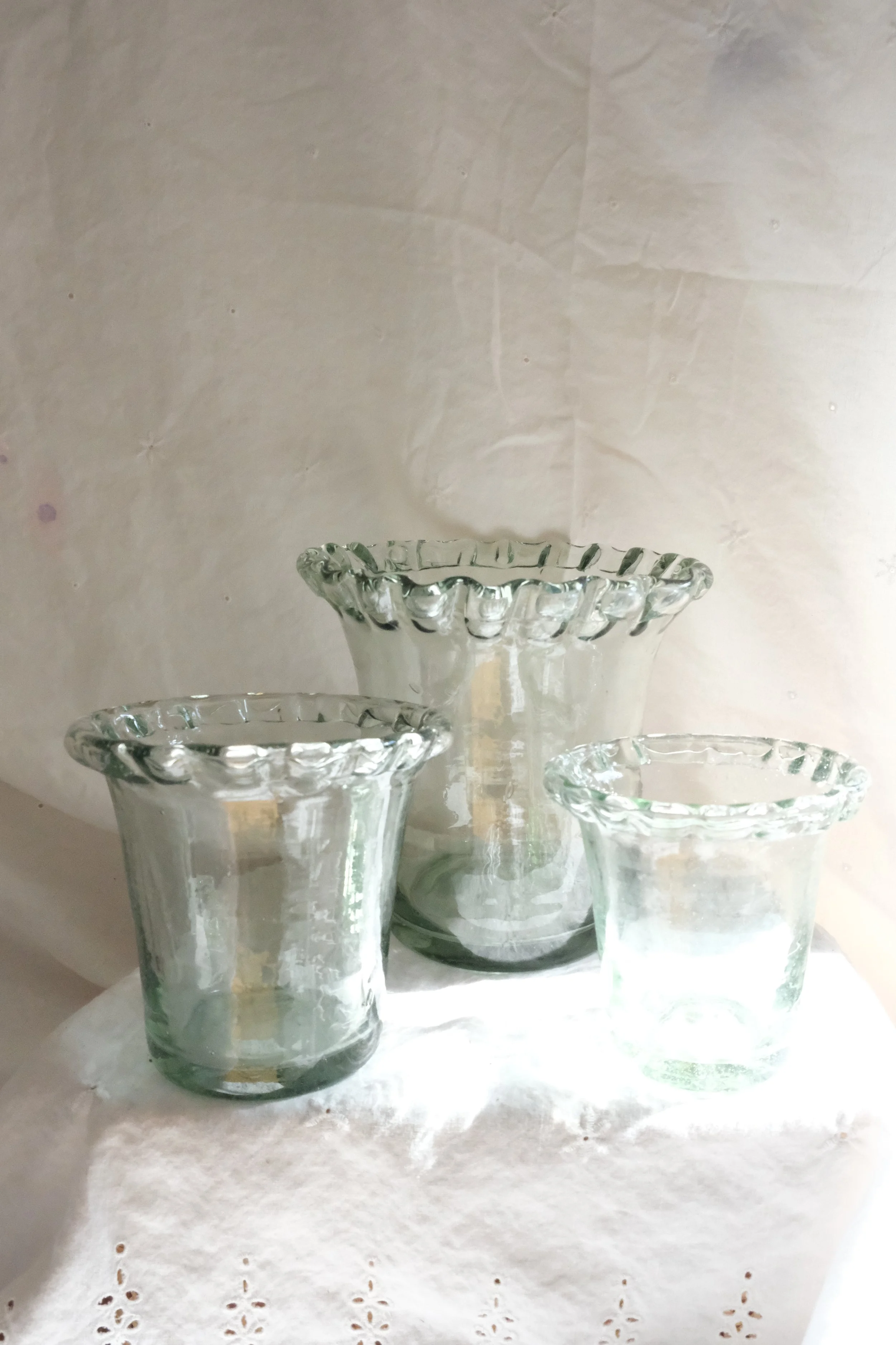 The Pie Crust Vase