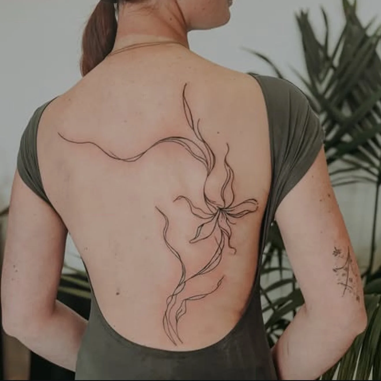 There&rsquo;s more to @little_darlin_tattoos than just sticker tattoos - she&rsquo;s also more than capable of knocking out some amazing large scale work, like this piece here. Making back pieces look even cooler? Absolutely. If you&rsquo;re after so
