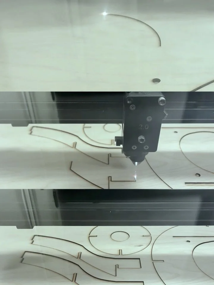 Swipe left to see the motor mount we made with the laser cutter!

#studentinnovation #engineering #mcgill #lasercutter #buildingblocks
