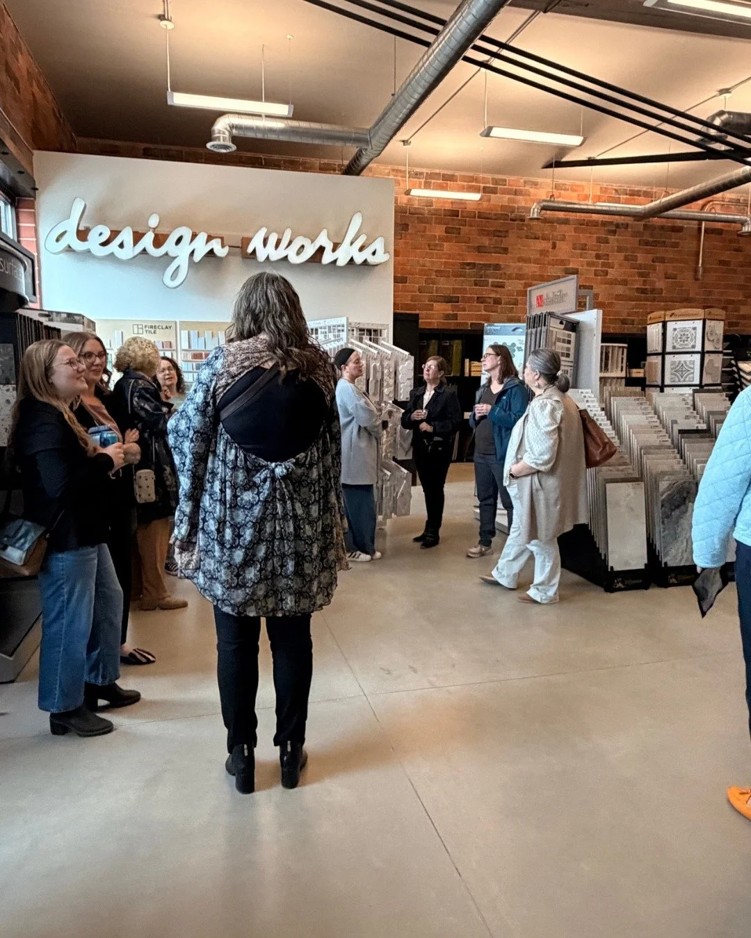 We loved having all of the attendees to our showroom April 16th for @nkbapalouse  The Great Vendor Adventure. We mingled and had Hogwash Milk Punch and catered appetizers and salad from @hogwash_whiskey_den 

Our featured product was the Piano Onyx G