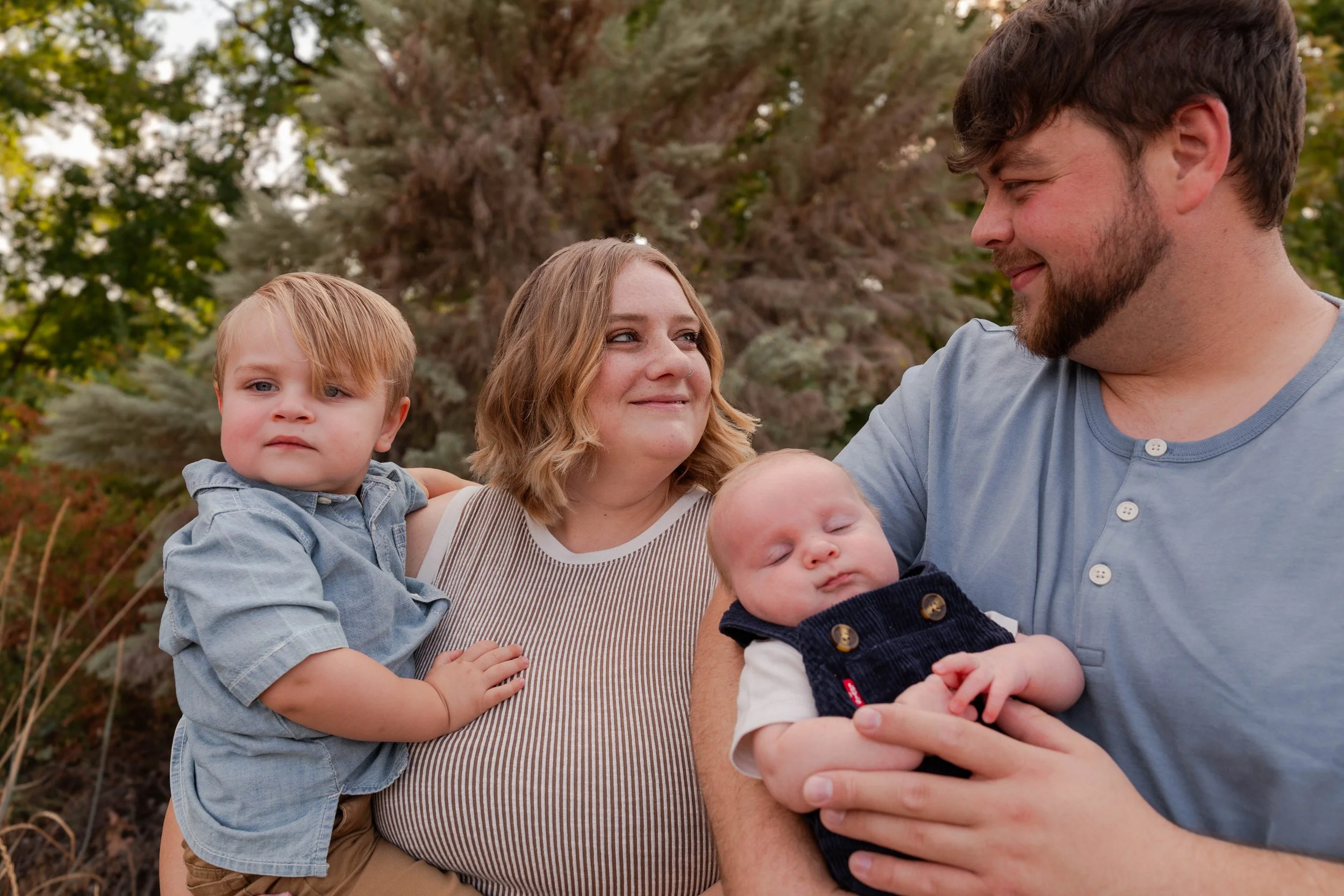 Richland, WA Family Newborn Portraits.jpg