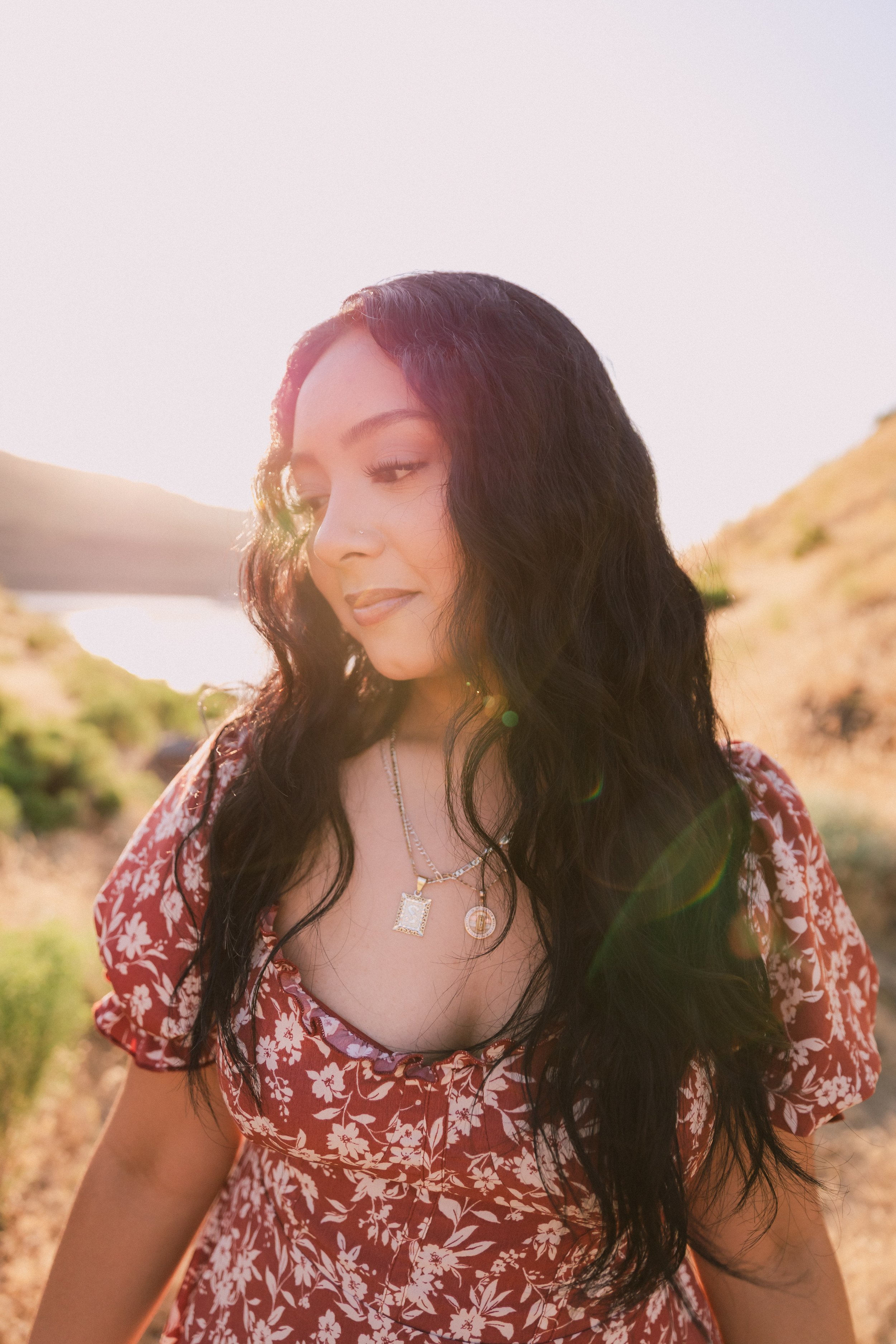 Twin Sisters Rock, Tri-Cities, WA Editorial Portraits.jpeg