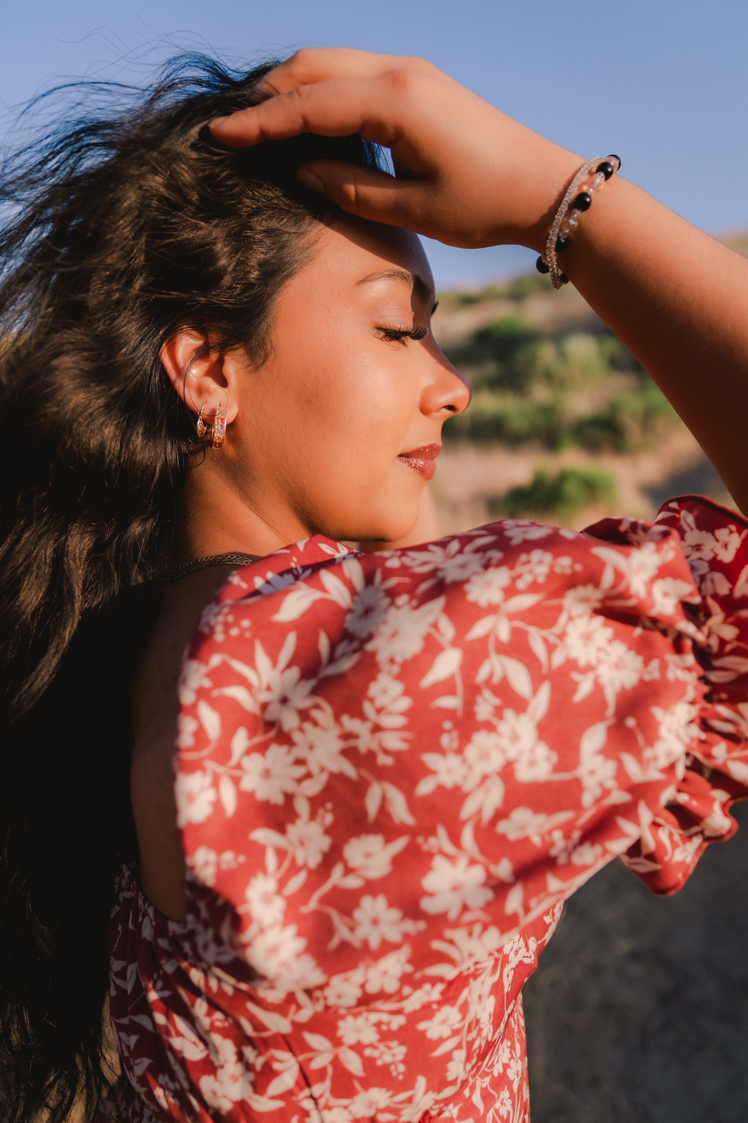 Twin Sisters Rock, Tri-Cities, WA Editorial Portraits.jpeg