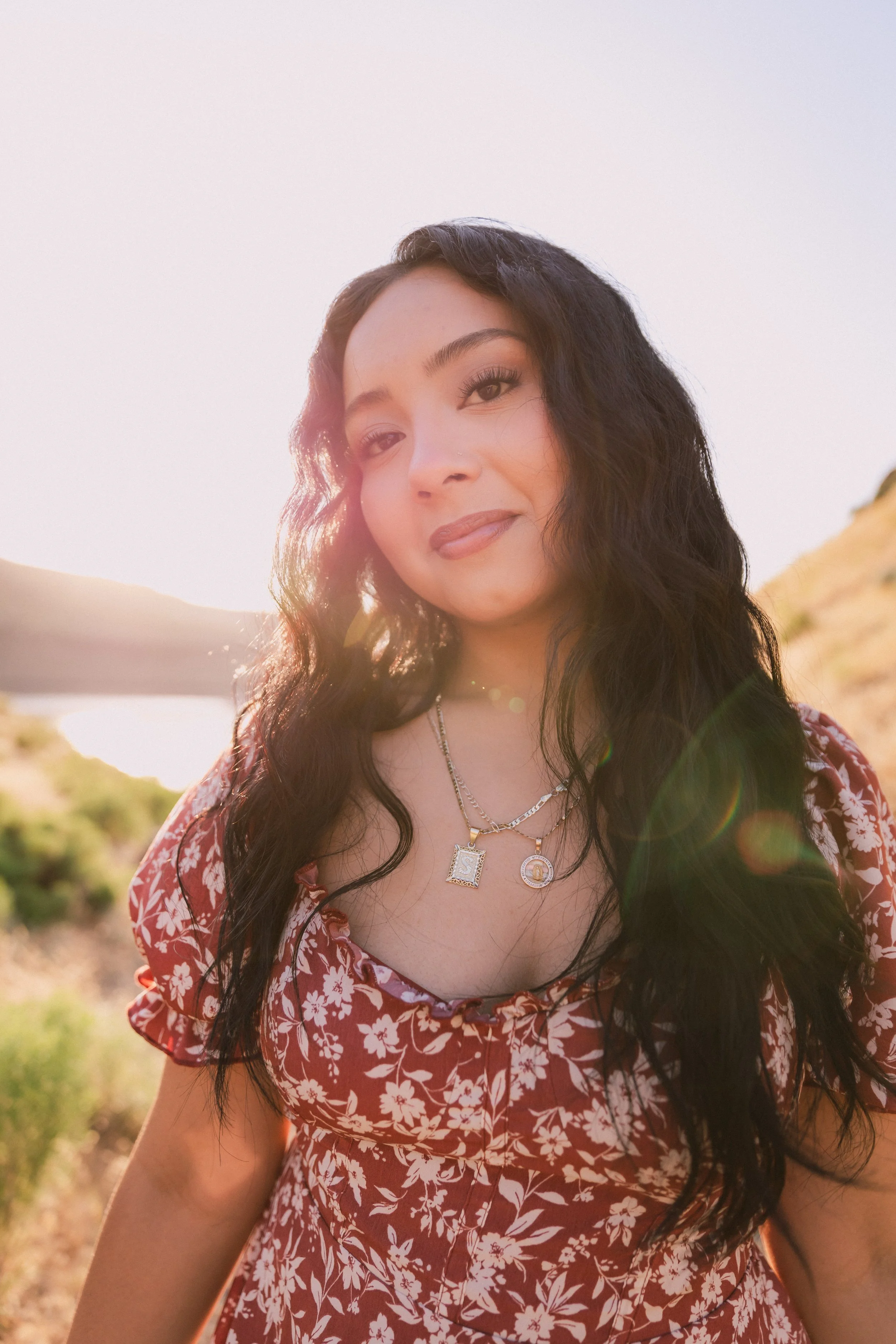 Twin Sisters Rock, Tri-Cities, WA Editorial Portraits.jpeg