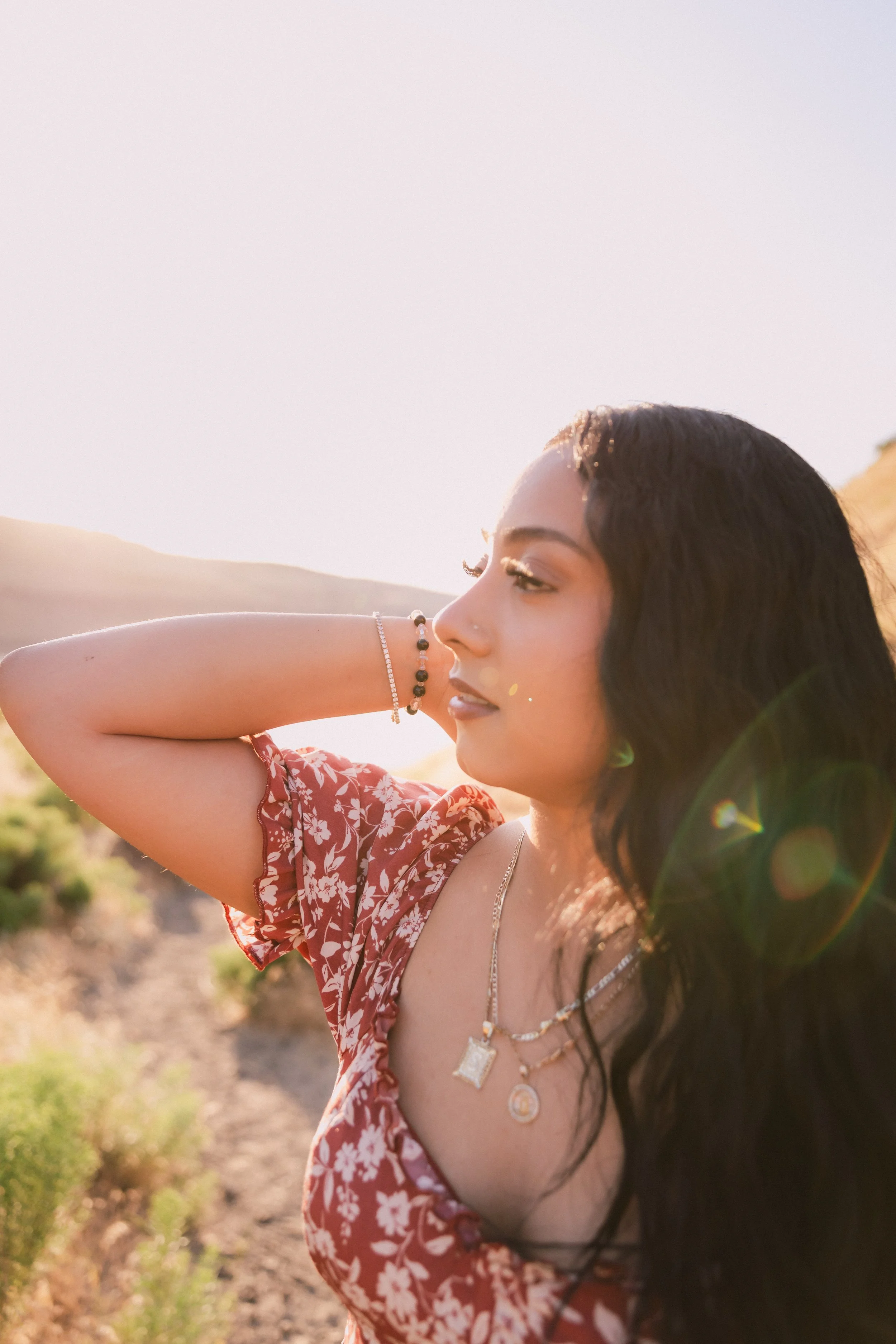 Twin Sisters Rock, Tri-Cities, WA Editorial Portraits.jpeg