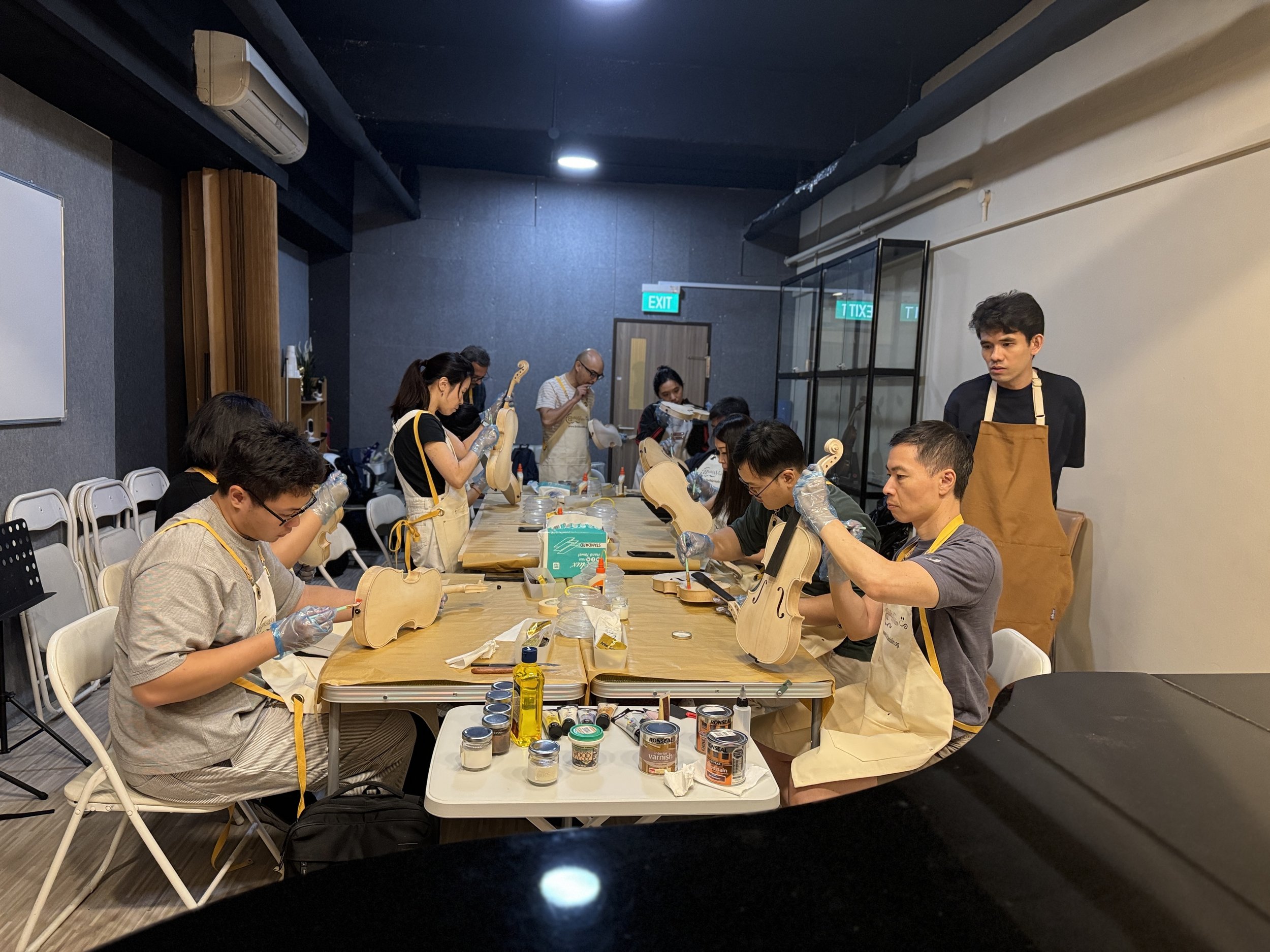 Adventures of Build A Violin (Day 2) : Staining and Varnishing the Violin