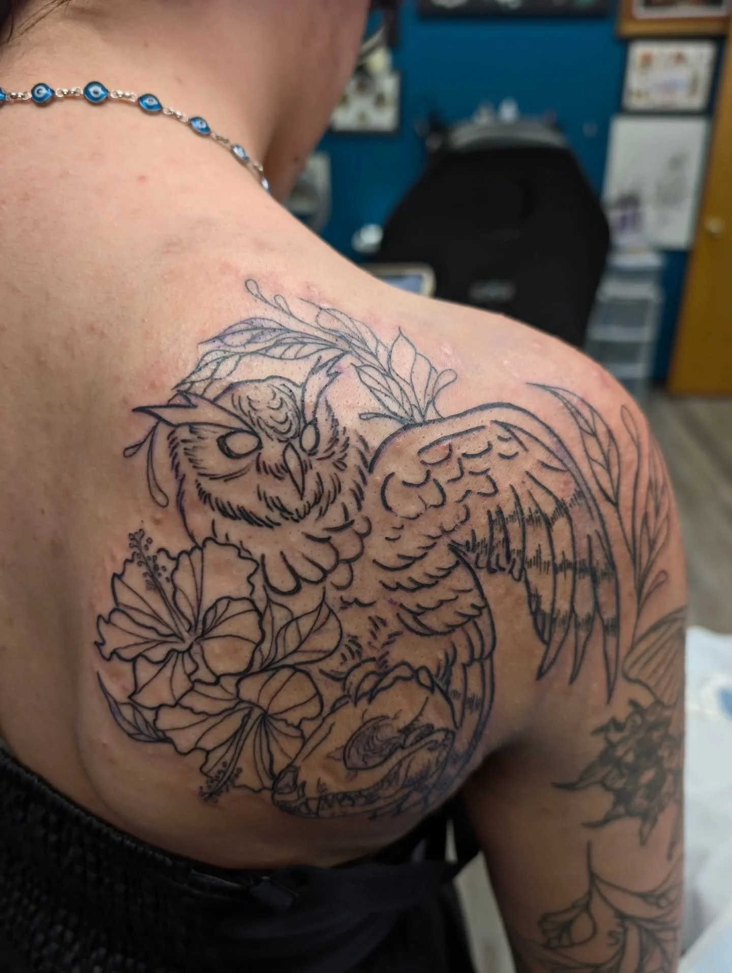 Added a linework owl to Moths linework sleeve. 
They were a champ. 
Backs are kinda bouncy but not but interesting skin to tattoo. So I love when I get to use a bigger needle.