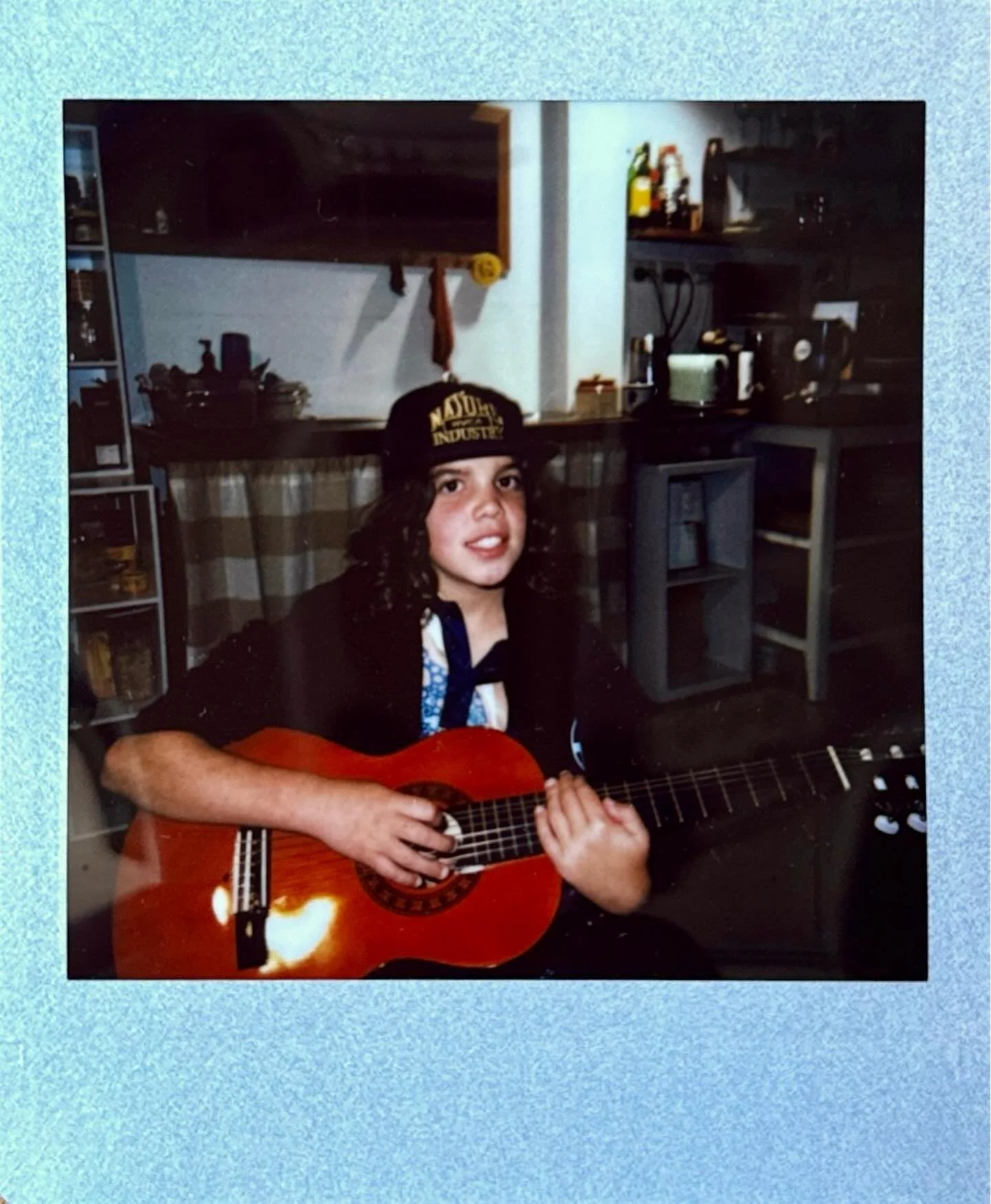 Josh just wrote his very first set list 🎸
He&rsquo;s been learning to sing and play guitar at the same time, which is a huge achievement and seeing it come together like this is pretty special.

Putting songs in an order, remembering lyrics and chor