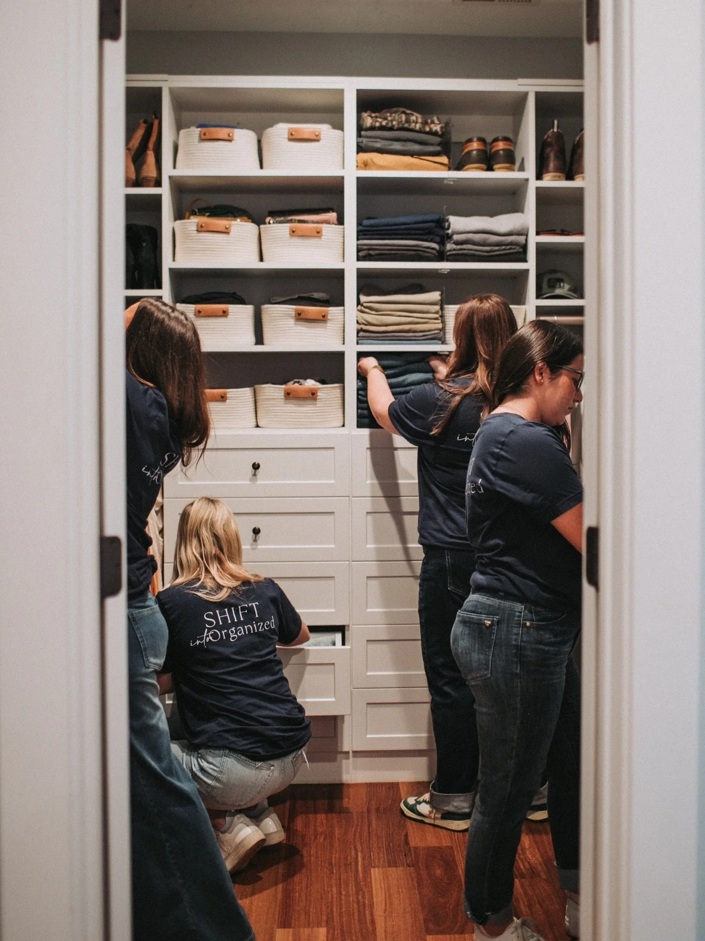 Closets, pantries, and junk drawers&hellip; oh my.

Luckily, we love turning chaos into calm. 🤗

DM us or comment the word 𝑺𝑯𝑰𝑭𝑻 to schedule your free consultation.

#SHIFTIntoOrganized

#ClosetGlowUp #ClosetOrganization #ProfessionalOrganizers