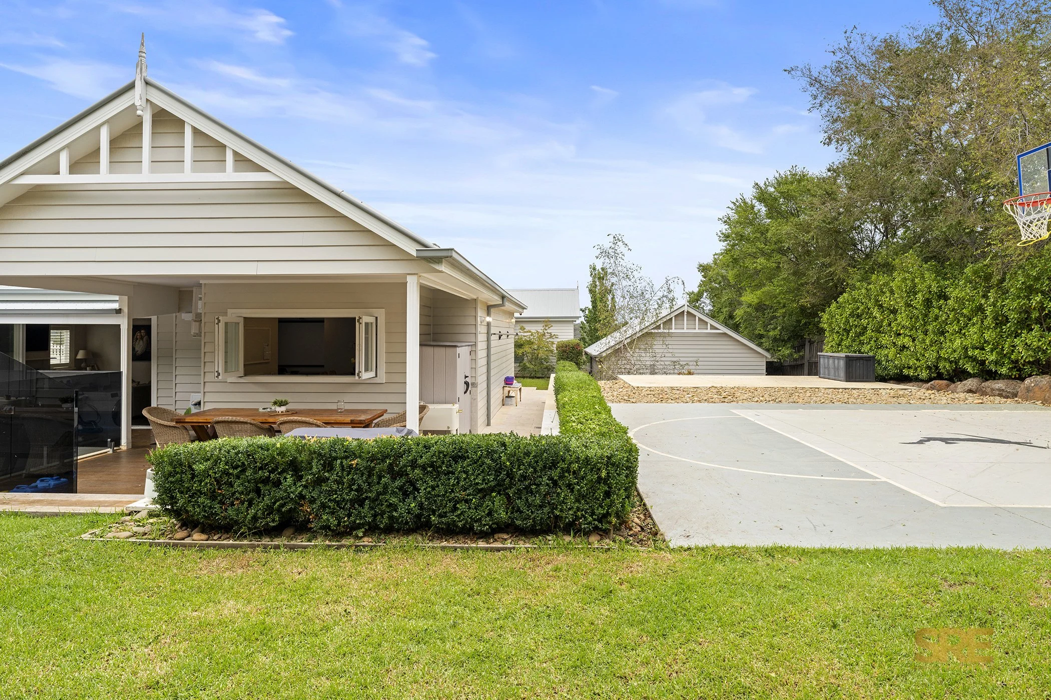 53 Links Rd Web (34).jpg