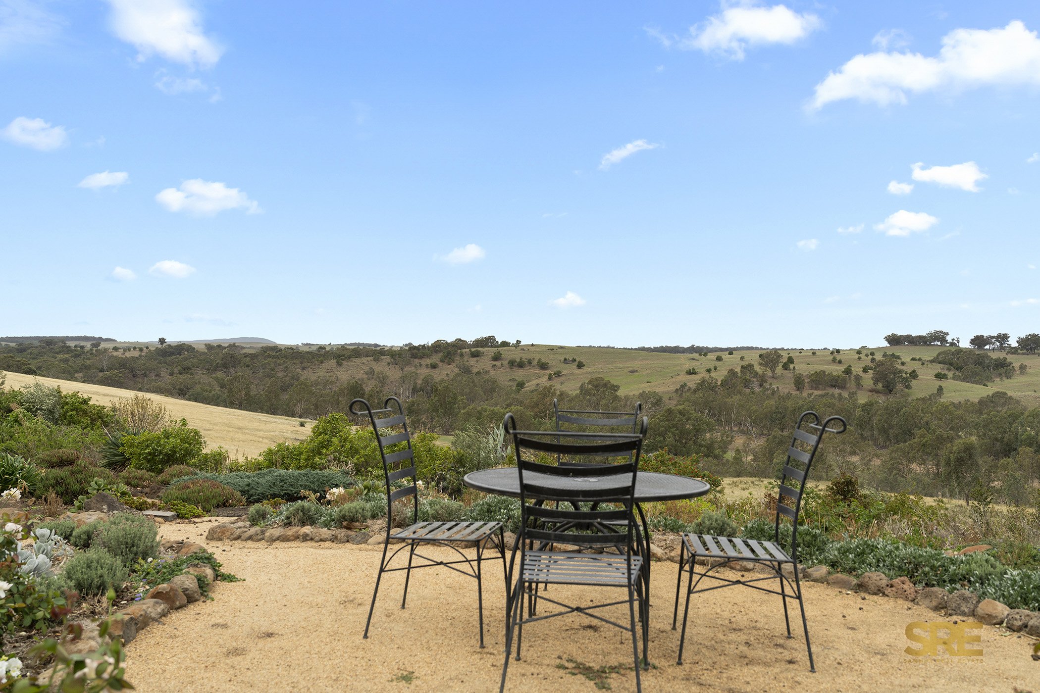 632 North Redesdale Road Web (24).jpg