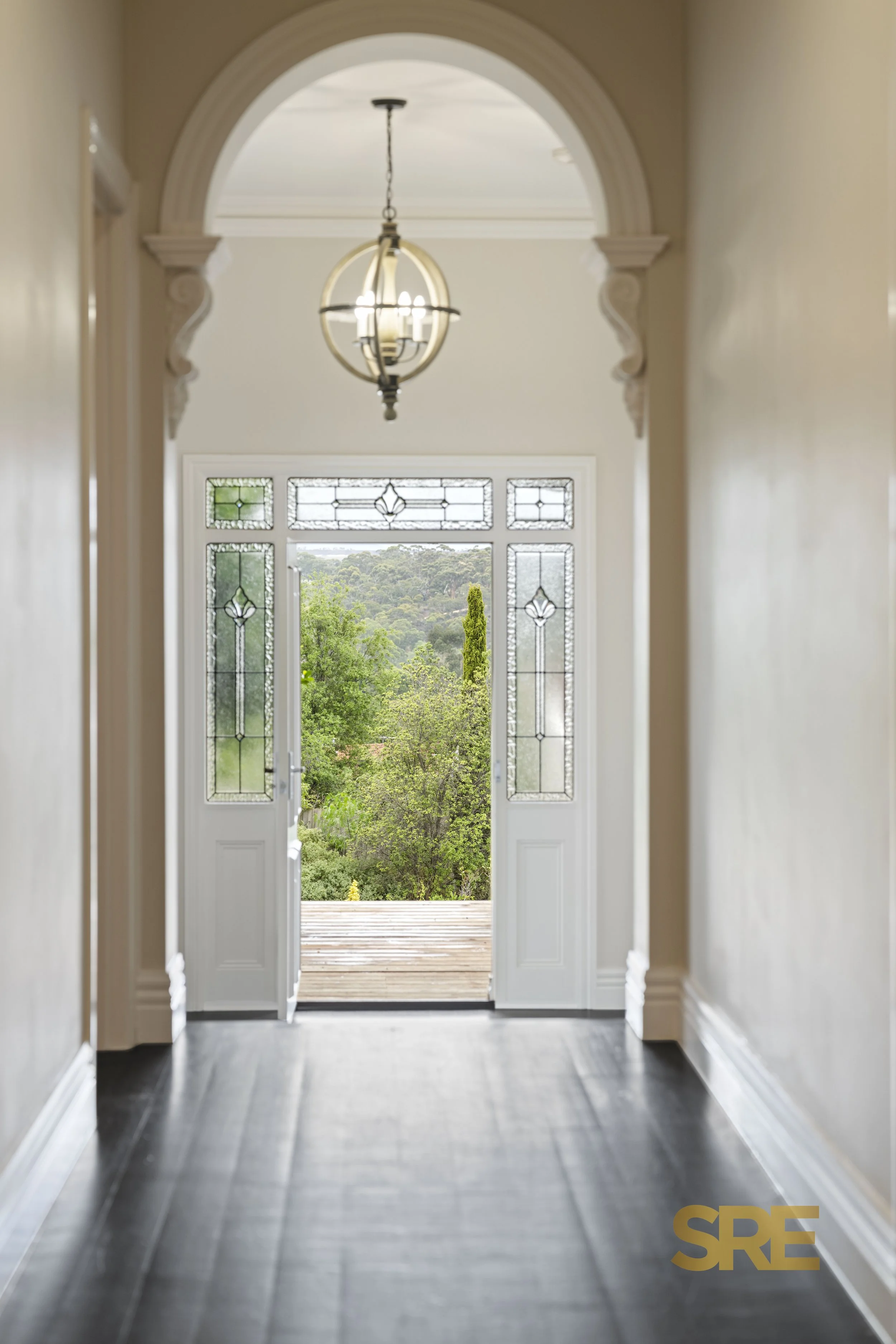 53 Links Rd Web (13).jpg