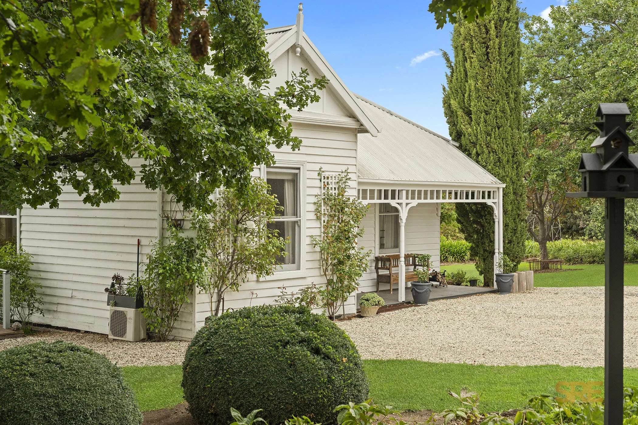 632 North Redesdale Road Web (30).jpg