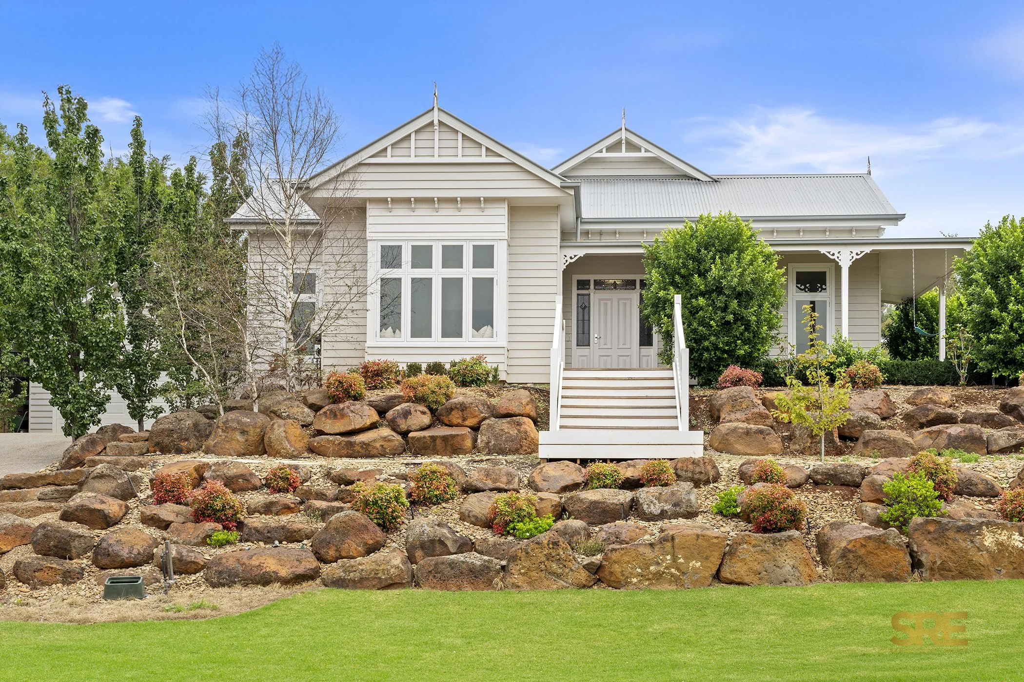 53 Links Rd Web (2).jpg