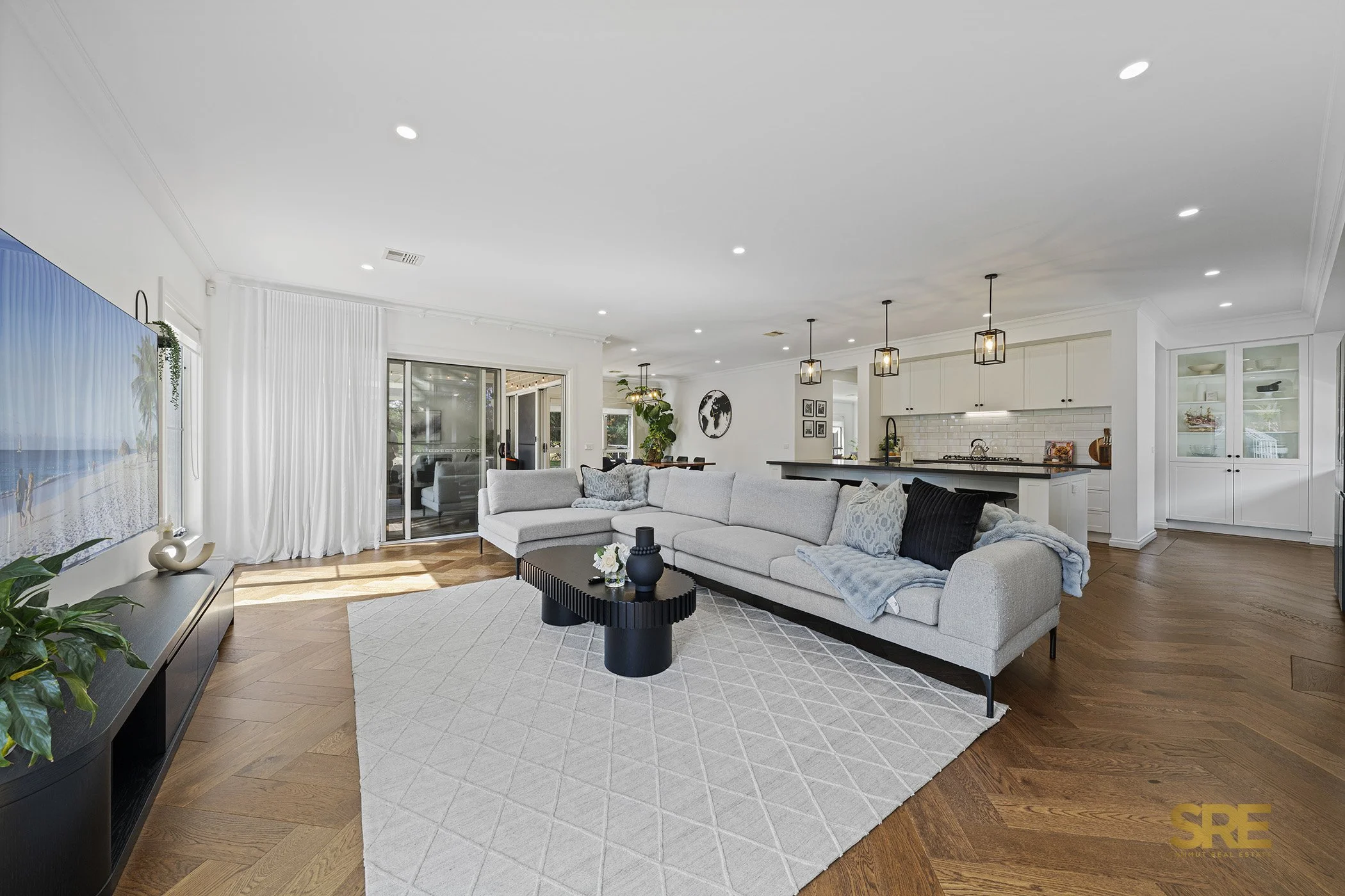 5A Kororoit Crt Web (15).jpg