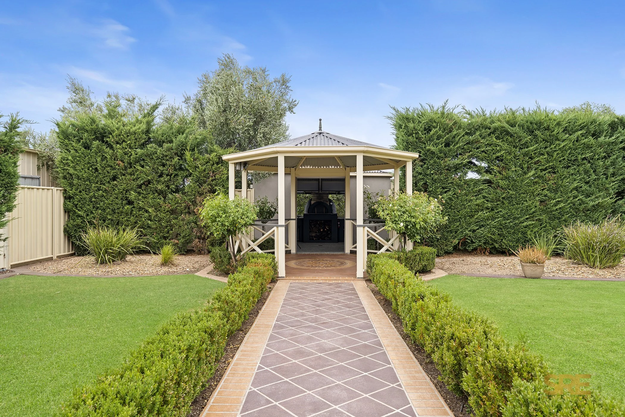 7 Highfield Way Web (23).jpg