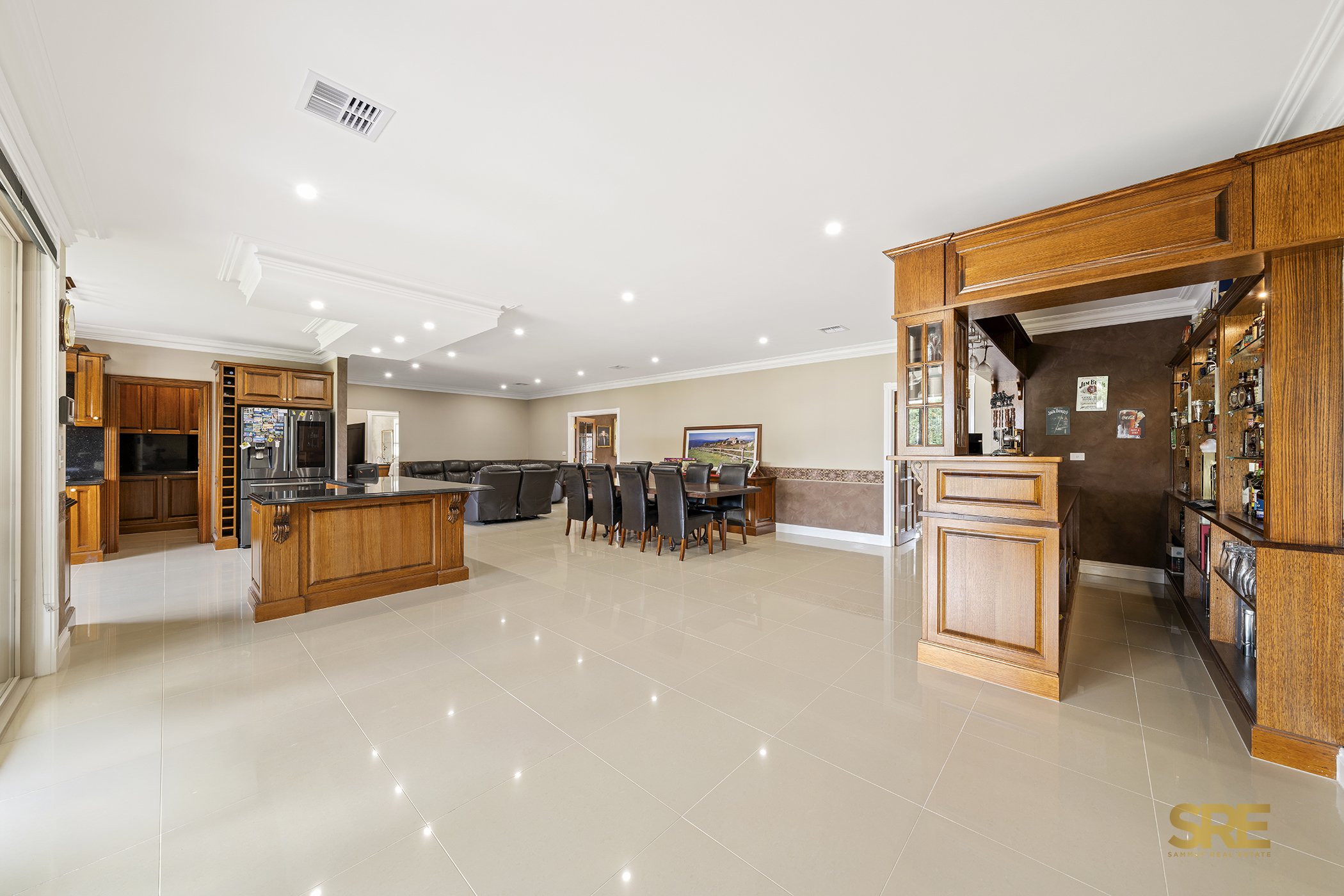 7 Highfield Way Web (15).jpg