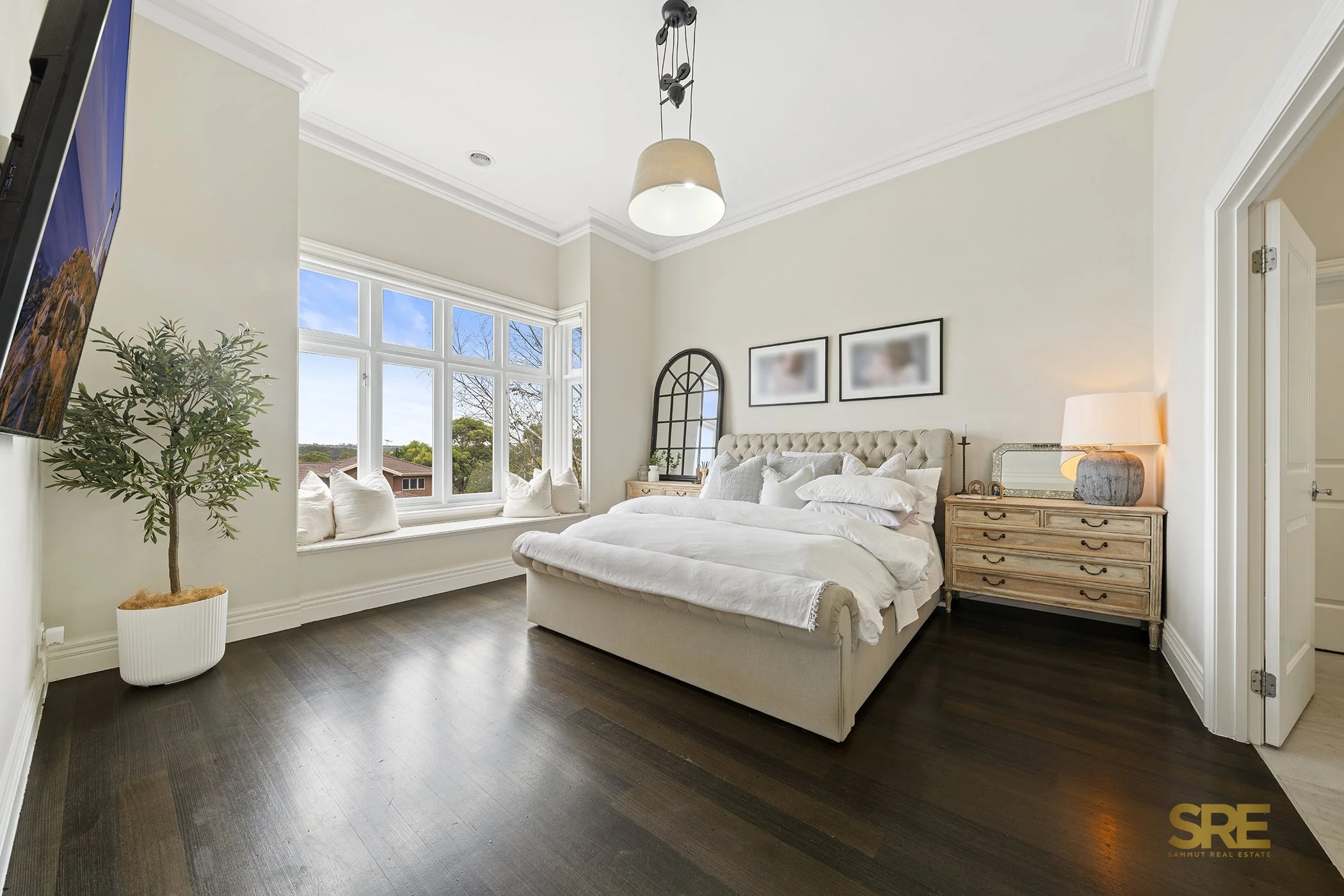 53 Links Rd Web (27).jpg