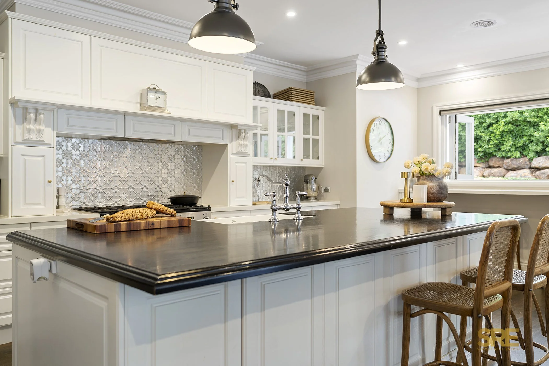 53 Links Rd Web (5).jpg