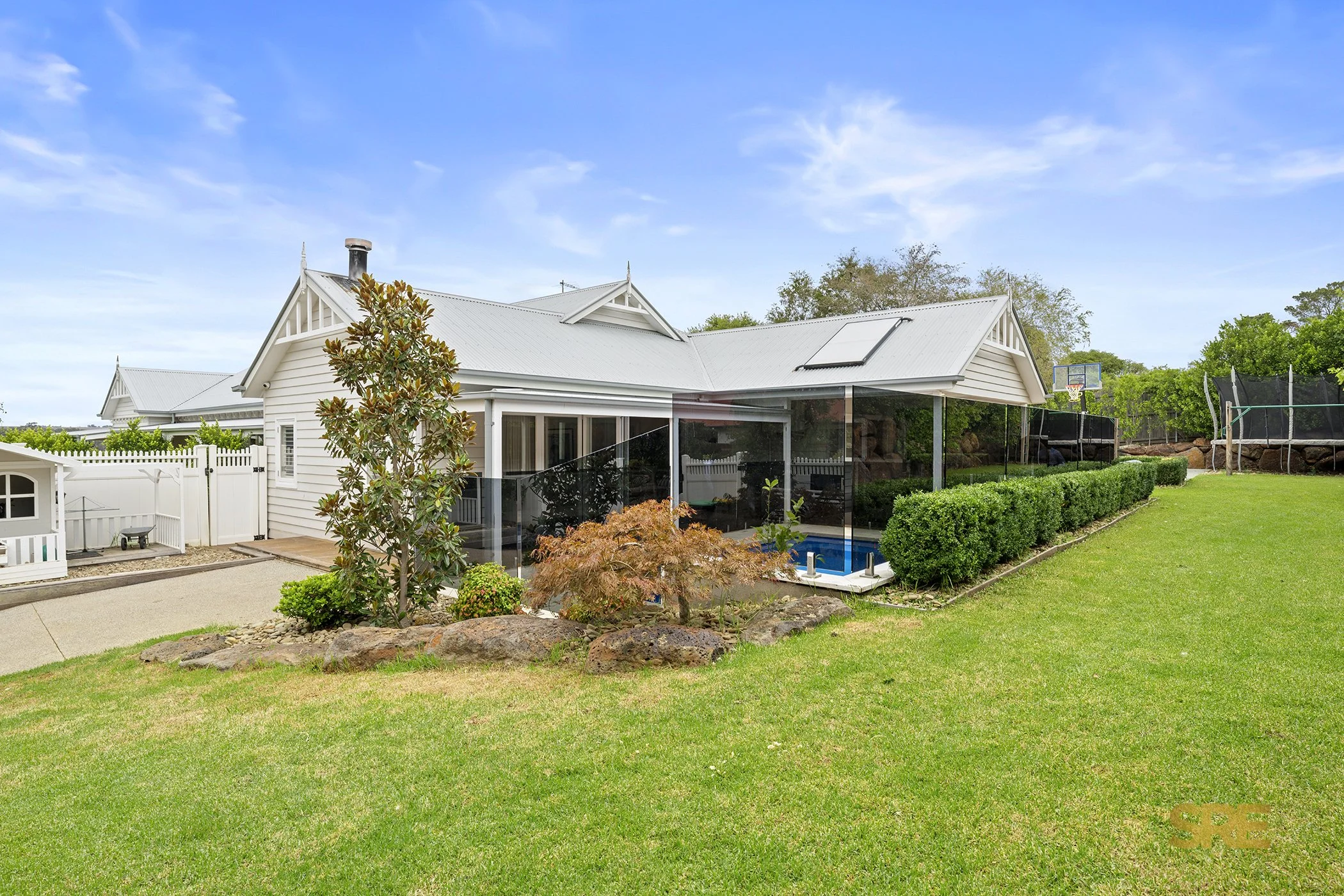 53 Links Rd Web (31).jpg