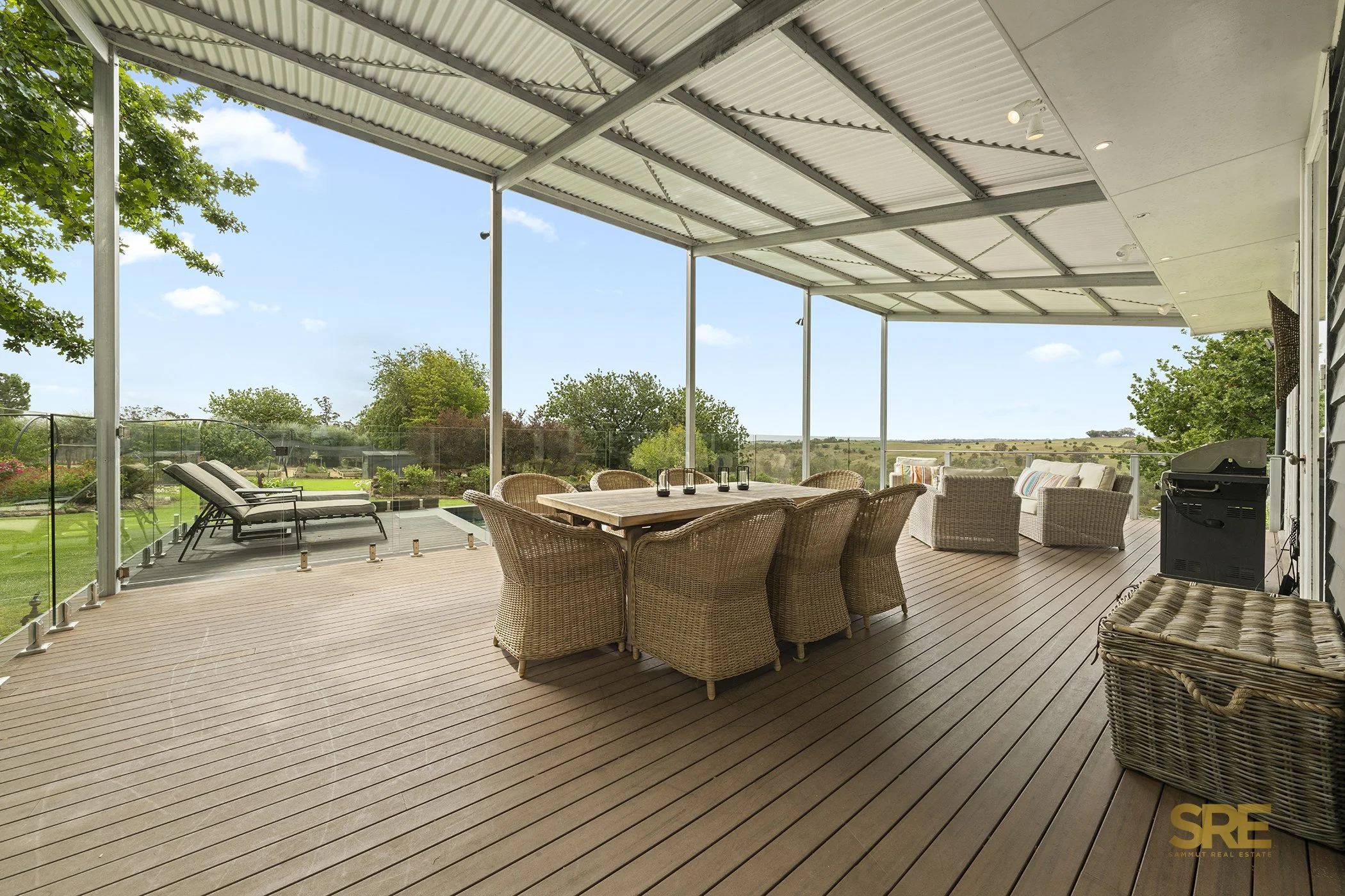 632 North Redesdale Road Web (15).jpg